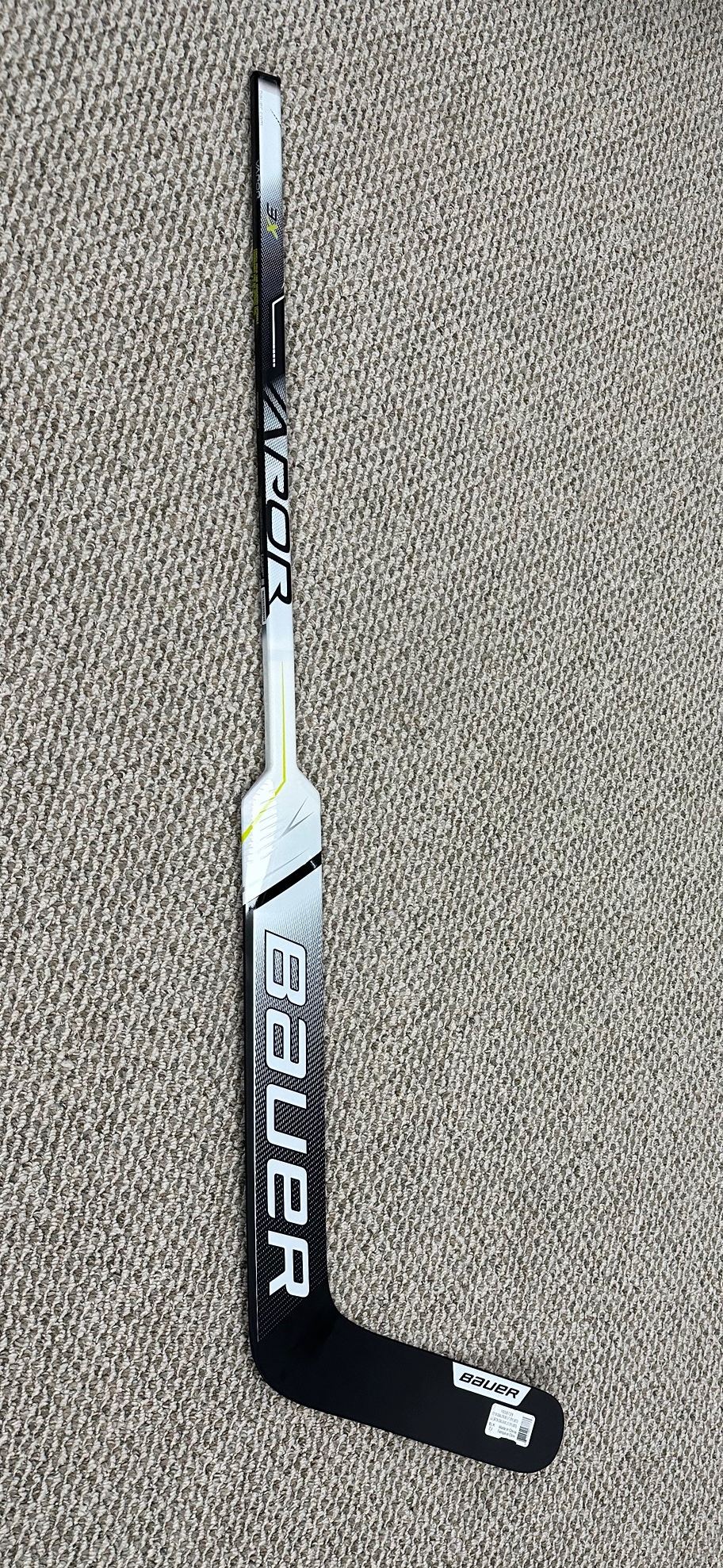 Brand New Bauer Black Intermediate Regular 23” Paddle Vapor 3X Goalie Stick SidelineSwap