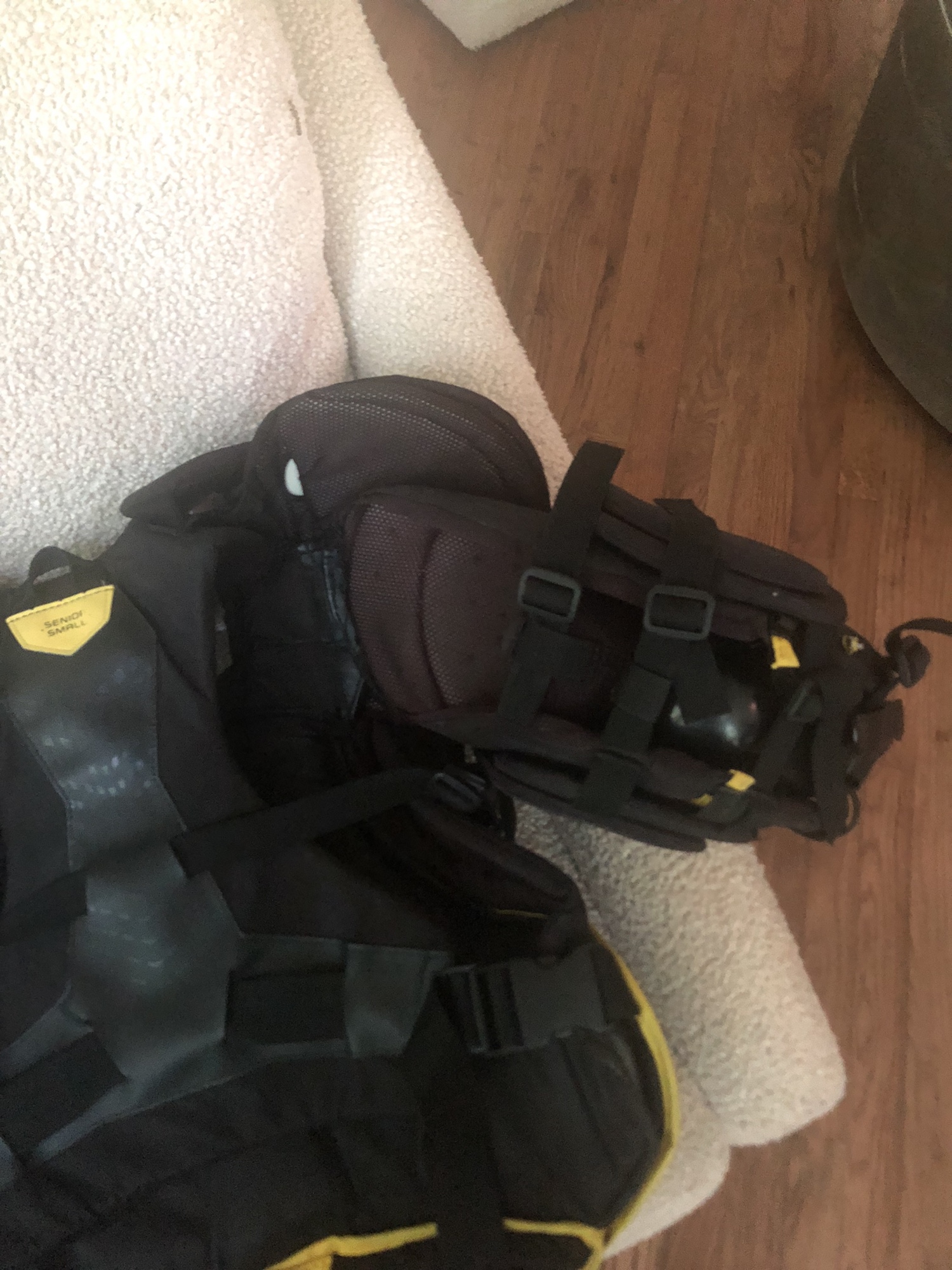 Bauer TotalOne NXG Goalie Chest Protector Size Senior Small SidelineSwap