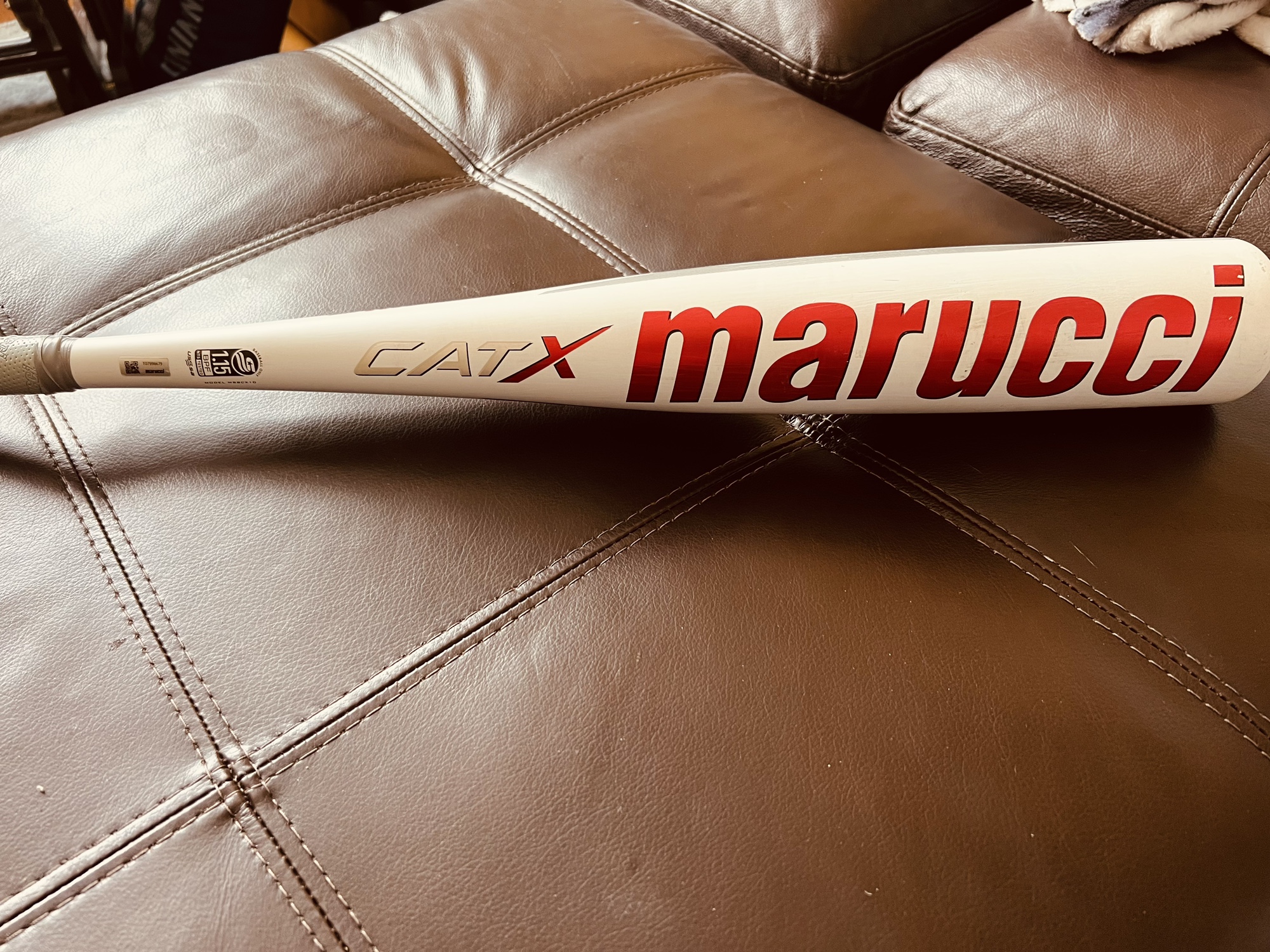 CAT X Hot New bat ! SidelineSwap