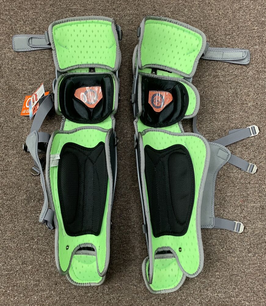 All Star System 7 Axis Adult 16+ Catchers Gear Set w/ Traditional Mask