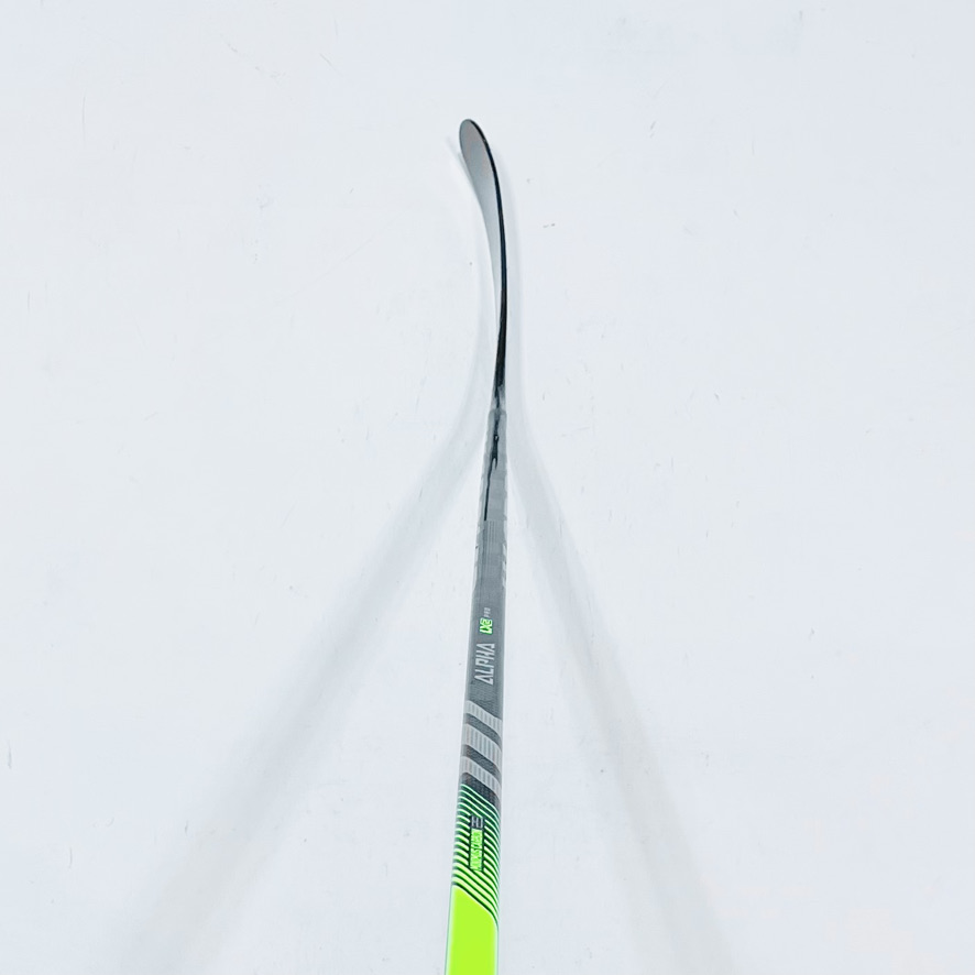 Like New 2 Pack Warrior Alpha LX2 Pro Hockey SticksRHMackinnon Pro