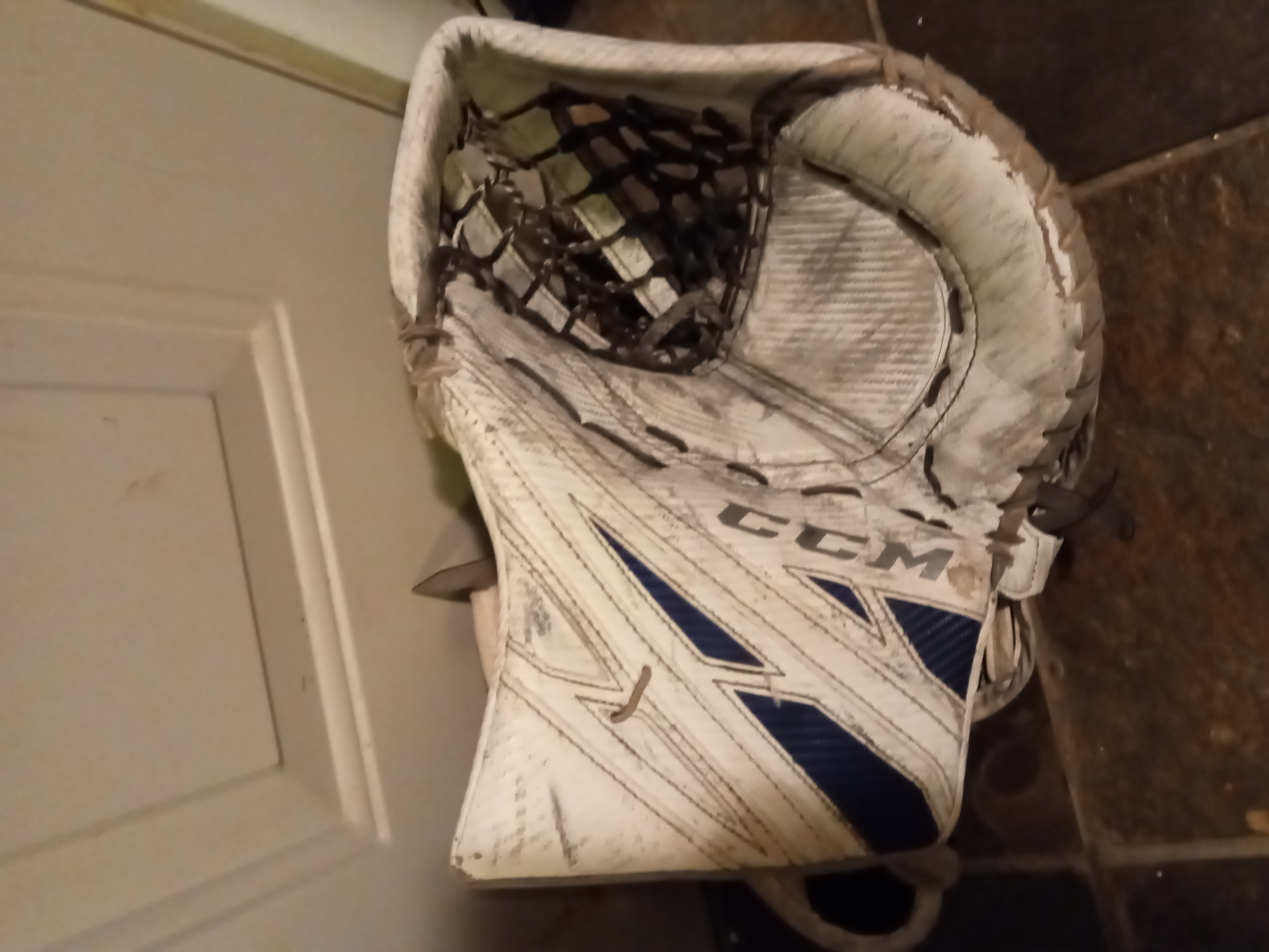 Used 33" CCM Regular Goalie Full Set SidelineSwap