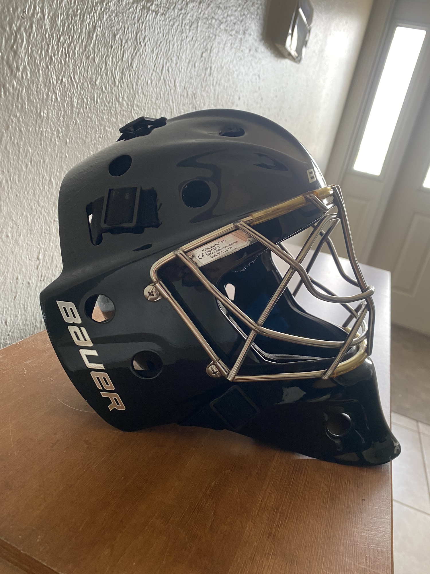 BAUER NME 8 NONCERTIFIED CATEYE GOALIE MASK SENIOR SidelineSwap