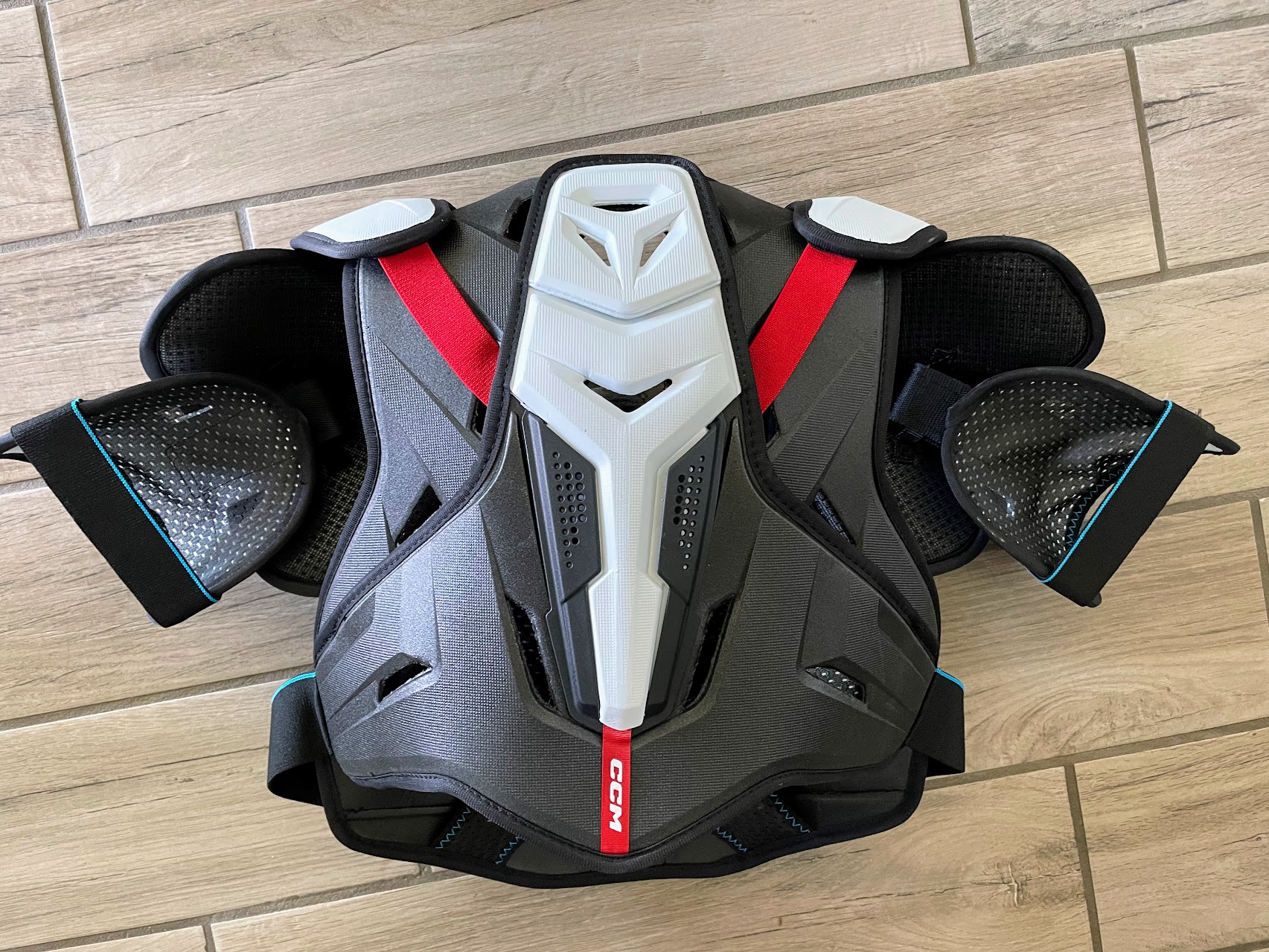 CCM JetSpeed FT6 Pro Shoulder Pads SidelineSwap