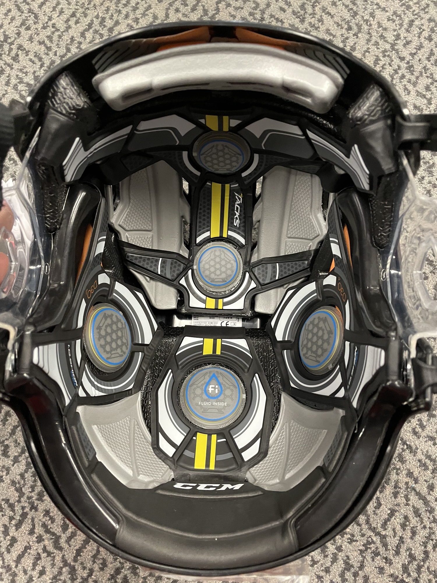 ccm black tacks