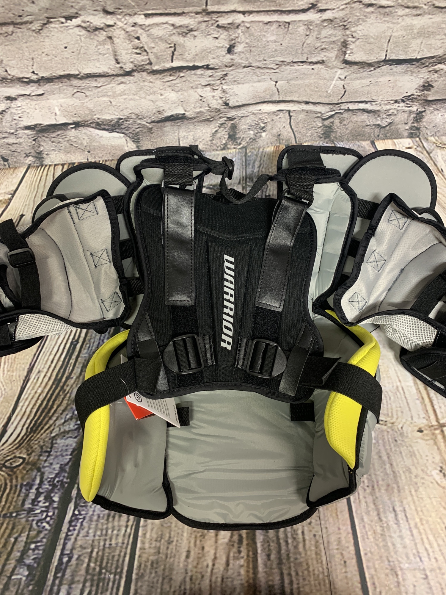New Intermediate Warrior X3 E Goalie Chest Protector *FREE SHIPPING