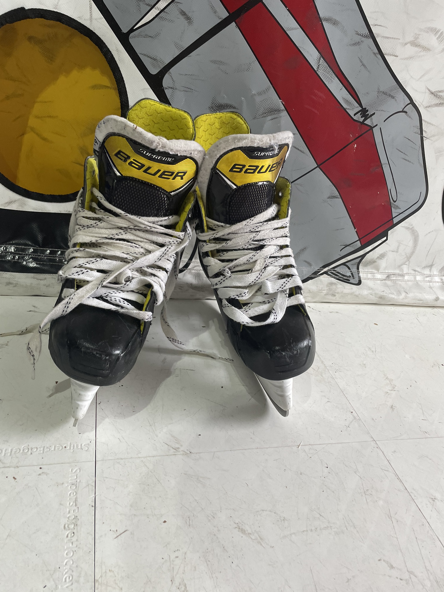Used Bauer Size 6.5 Supreme S37 Hockey Skates SidelineSwap