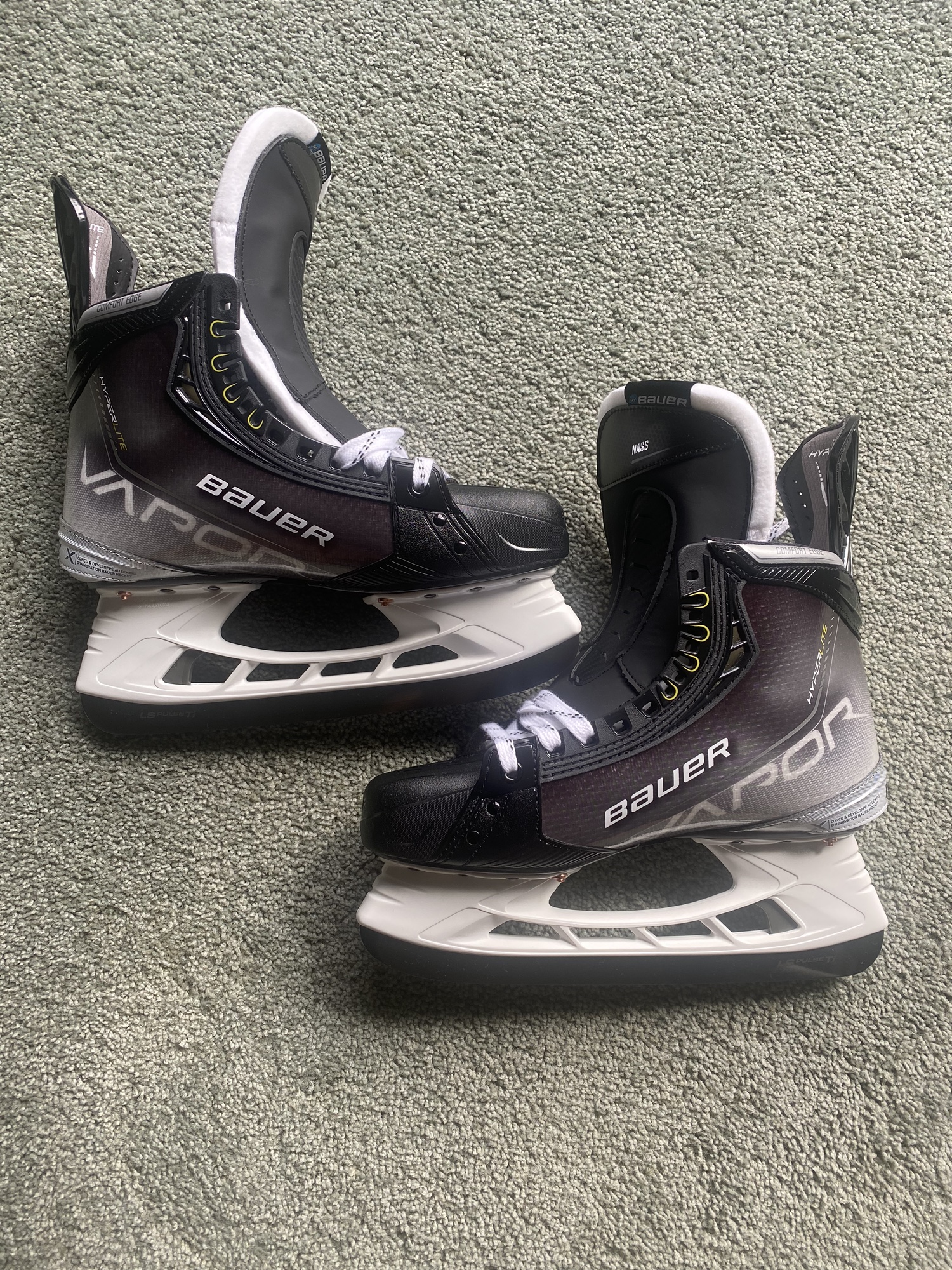 BRAND NEW Bauer Vapor Hyperlite Pro Stock Skates SidelineSwap
