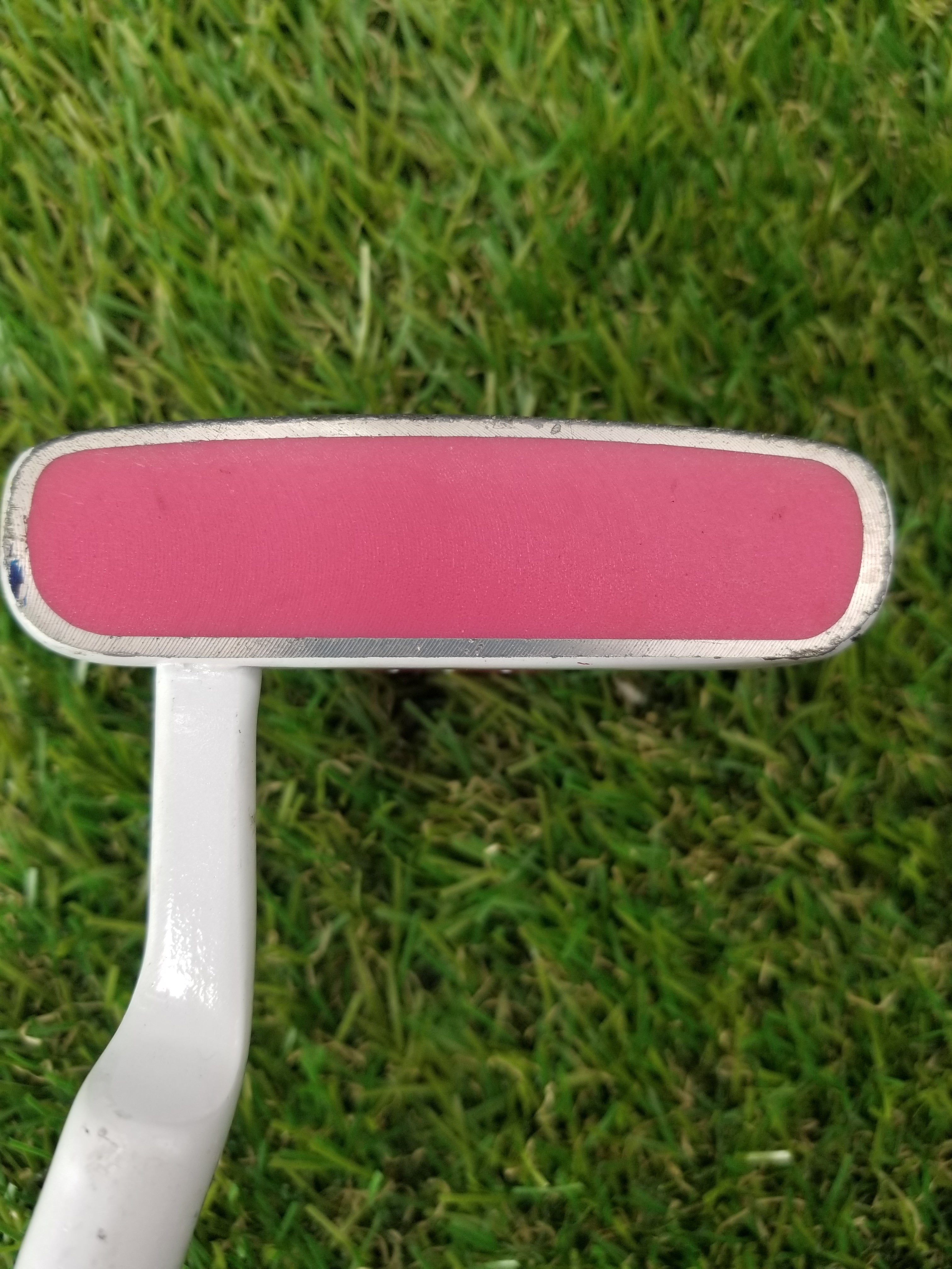 JUNIOR TOUR X PINK PUTTER 24" (KIDS 42" TALL) FAIR SidelineSwap