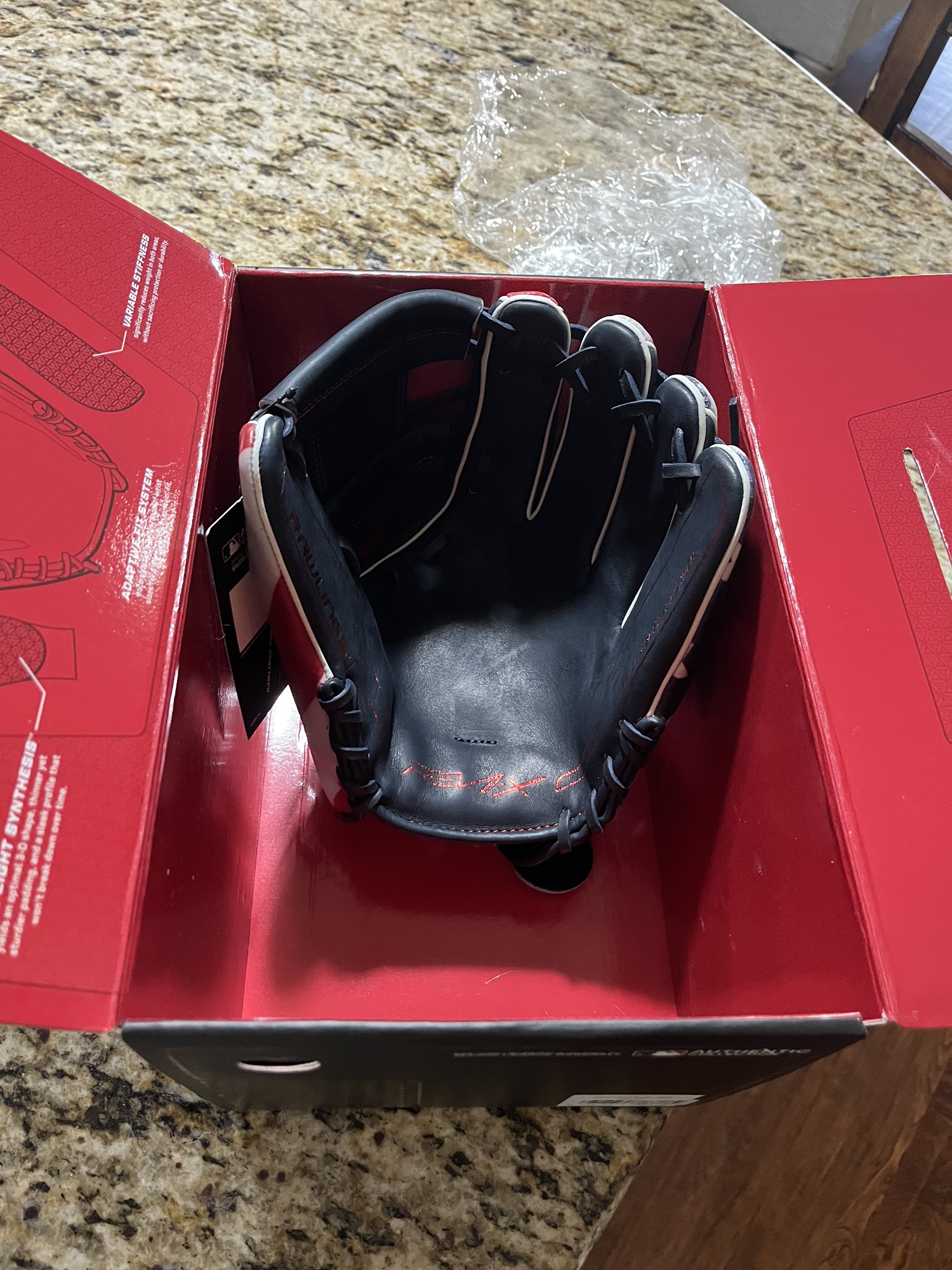 New Infield 11.5" USA REV1X Baseball Glove SidelineSwap