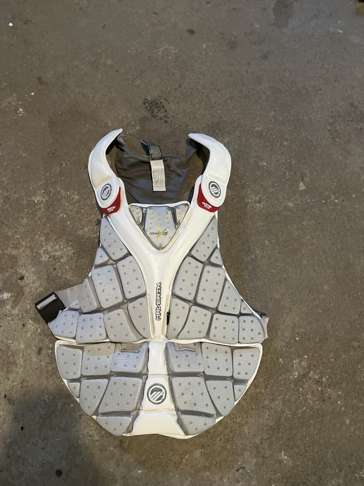 Used Medium Maverik Rome RX3 Chest Protector SidelineSwap