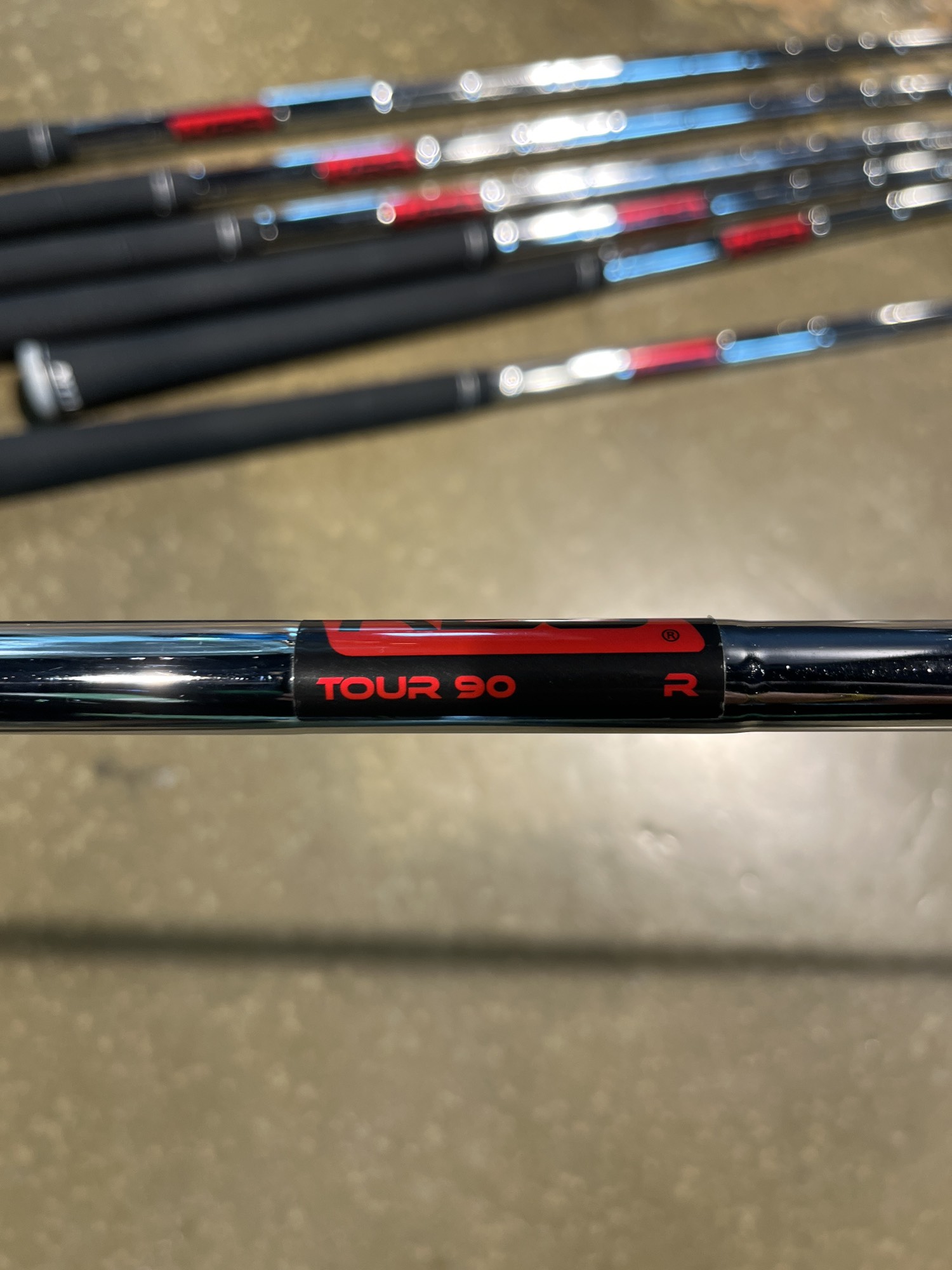 Used Men's Tour Edge HL4 Right Iron Set Regular Steel SidelineSwap