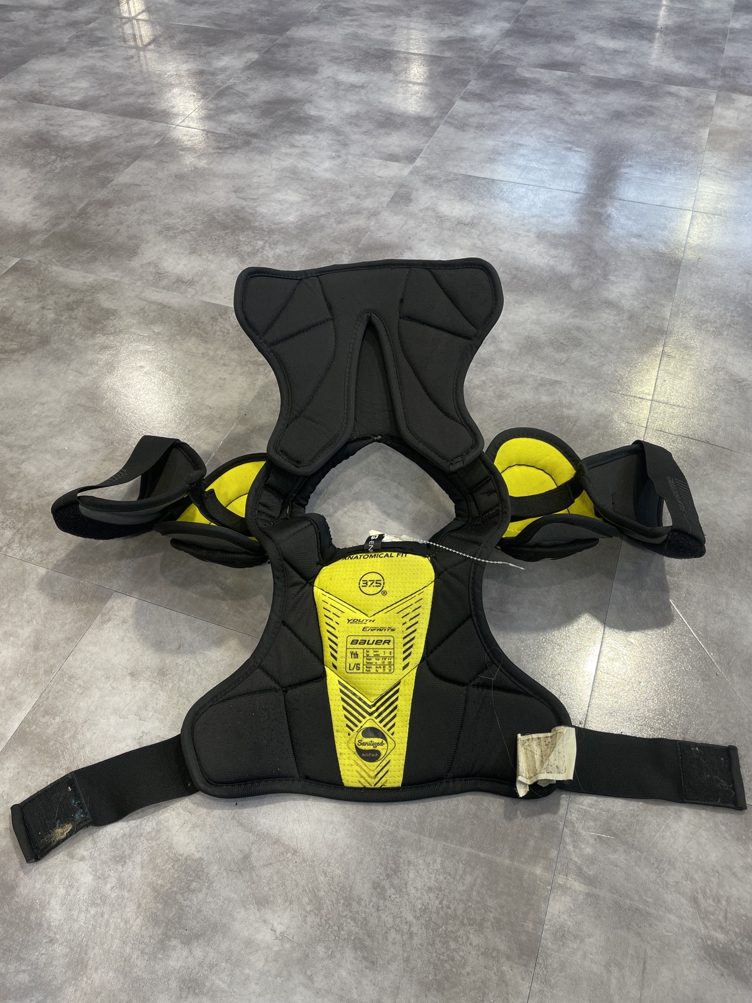 Youth Used Large Bauer Supreme 1S Shoulder Pads SidelineSwap