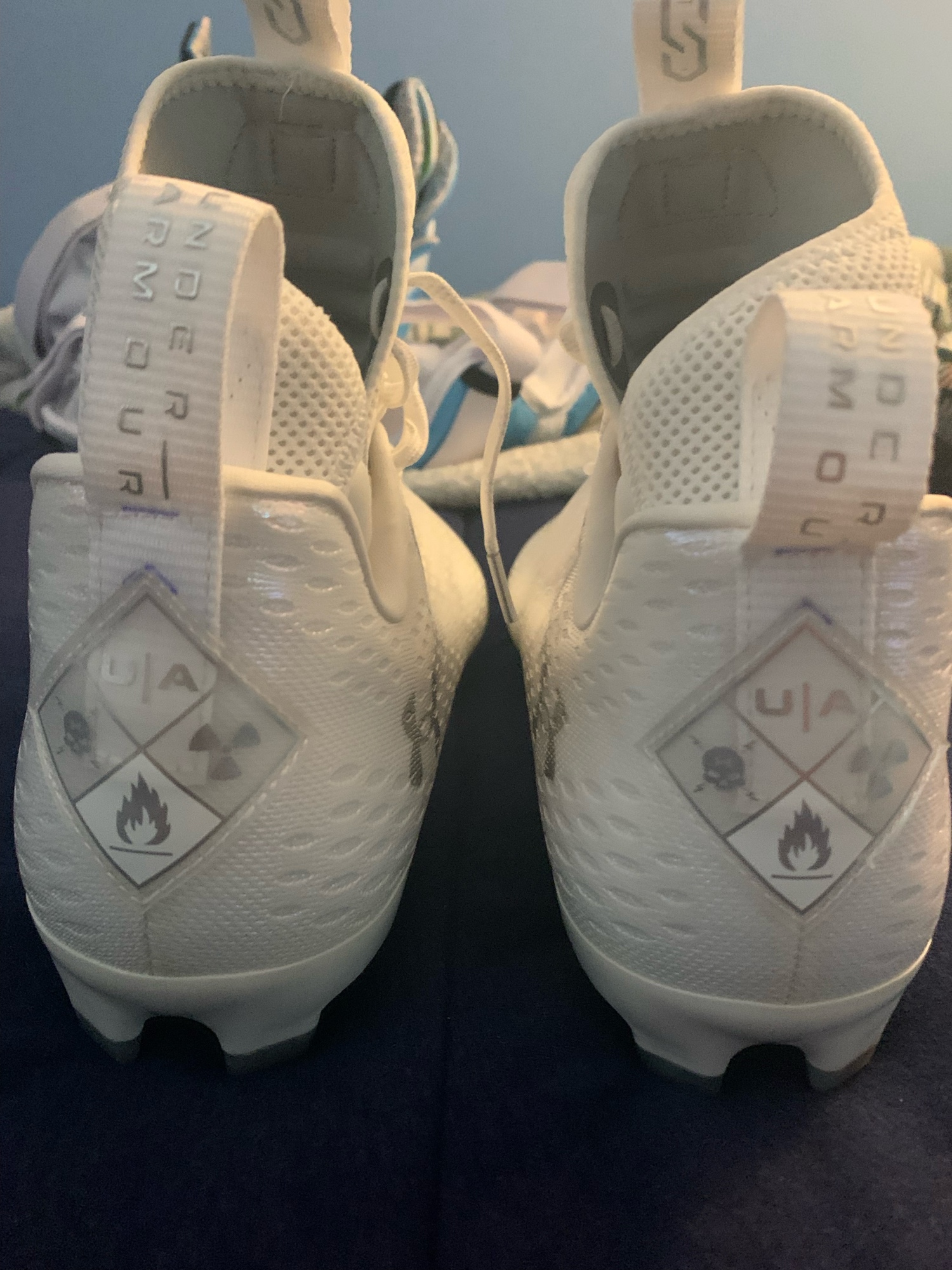 under armor women's cleats