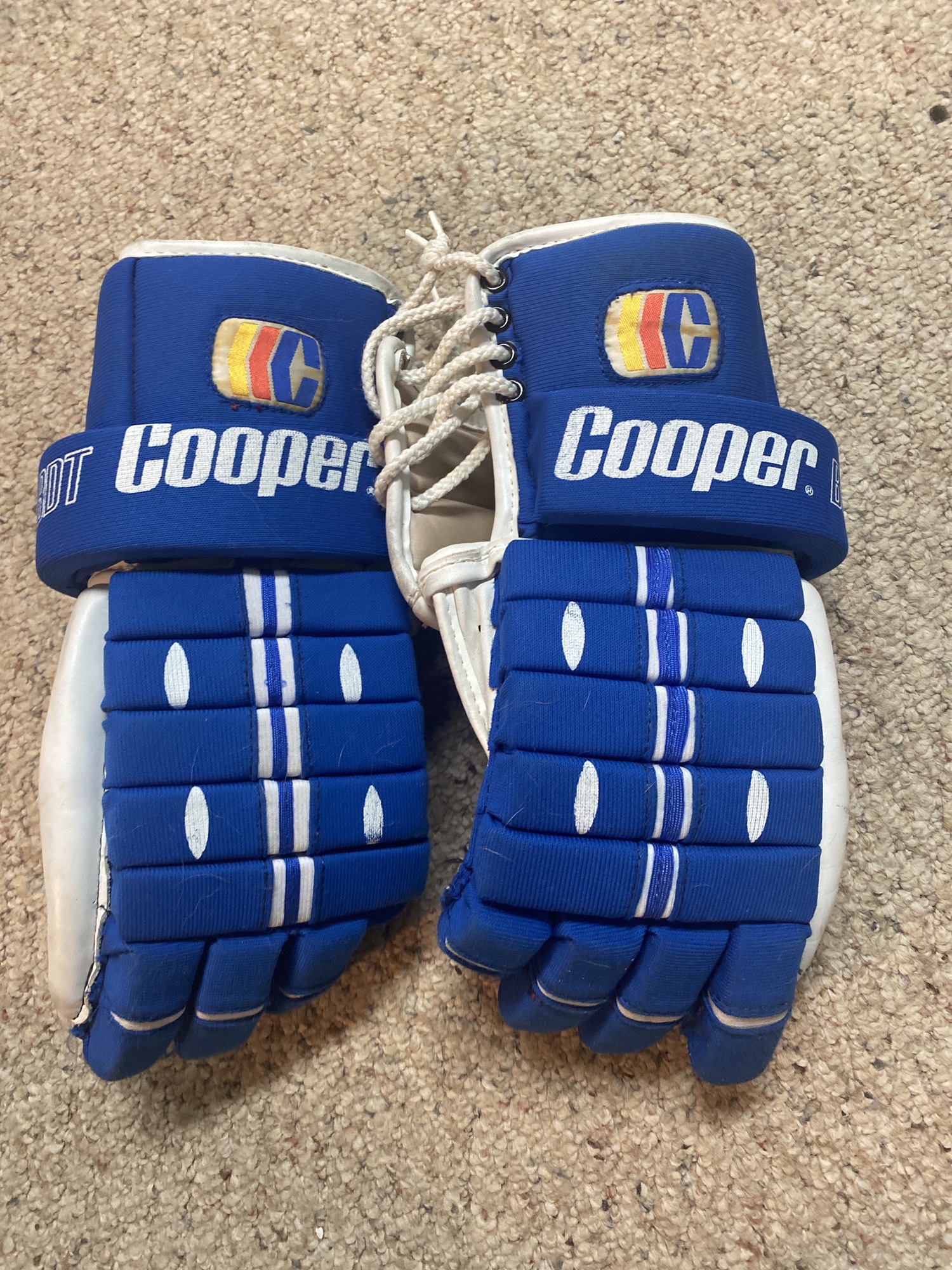 Cooper vintage hockey gloves SidelineSwap