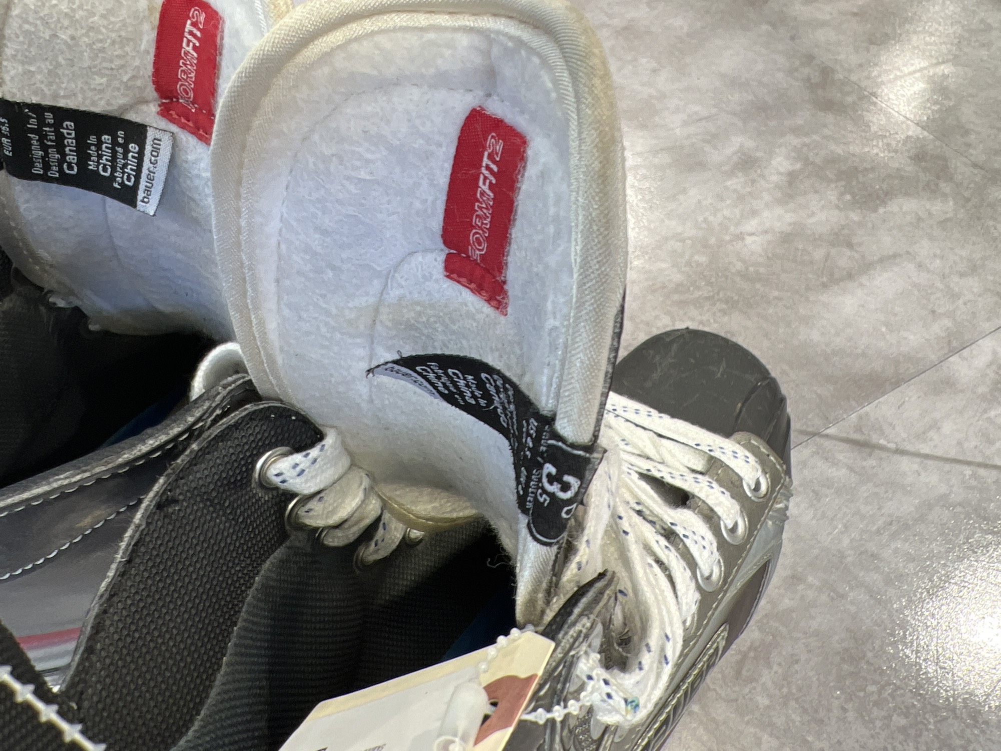 bauer vapor x700 junior skates