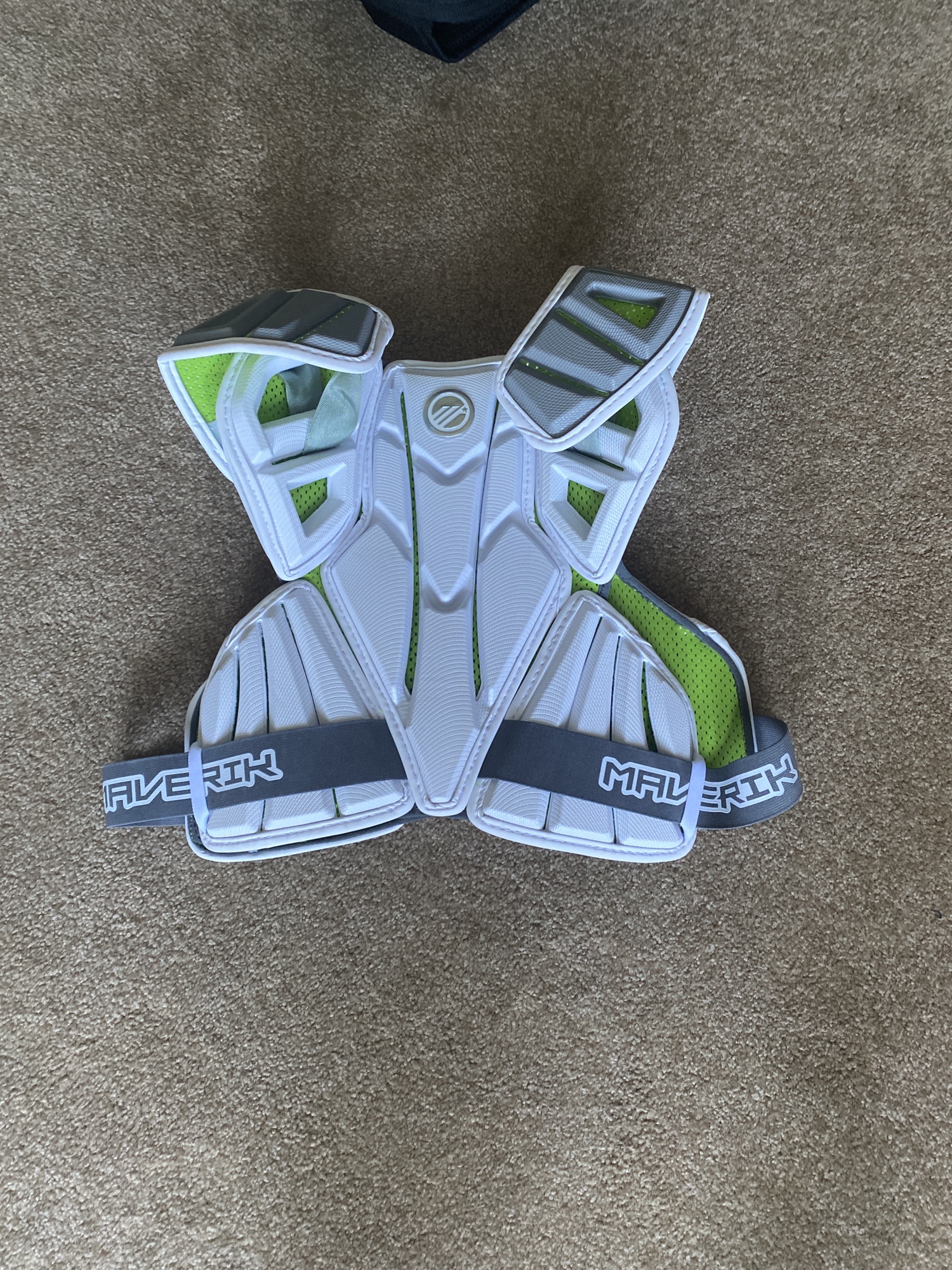 Adult Large Maverik MAX EKG Shoulder Pads SidelineSwap