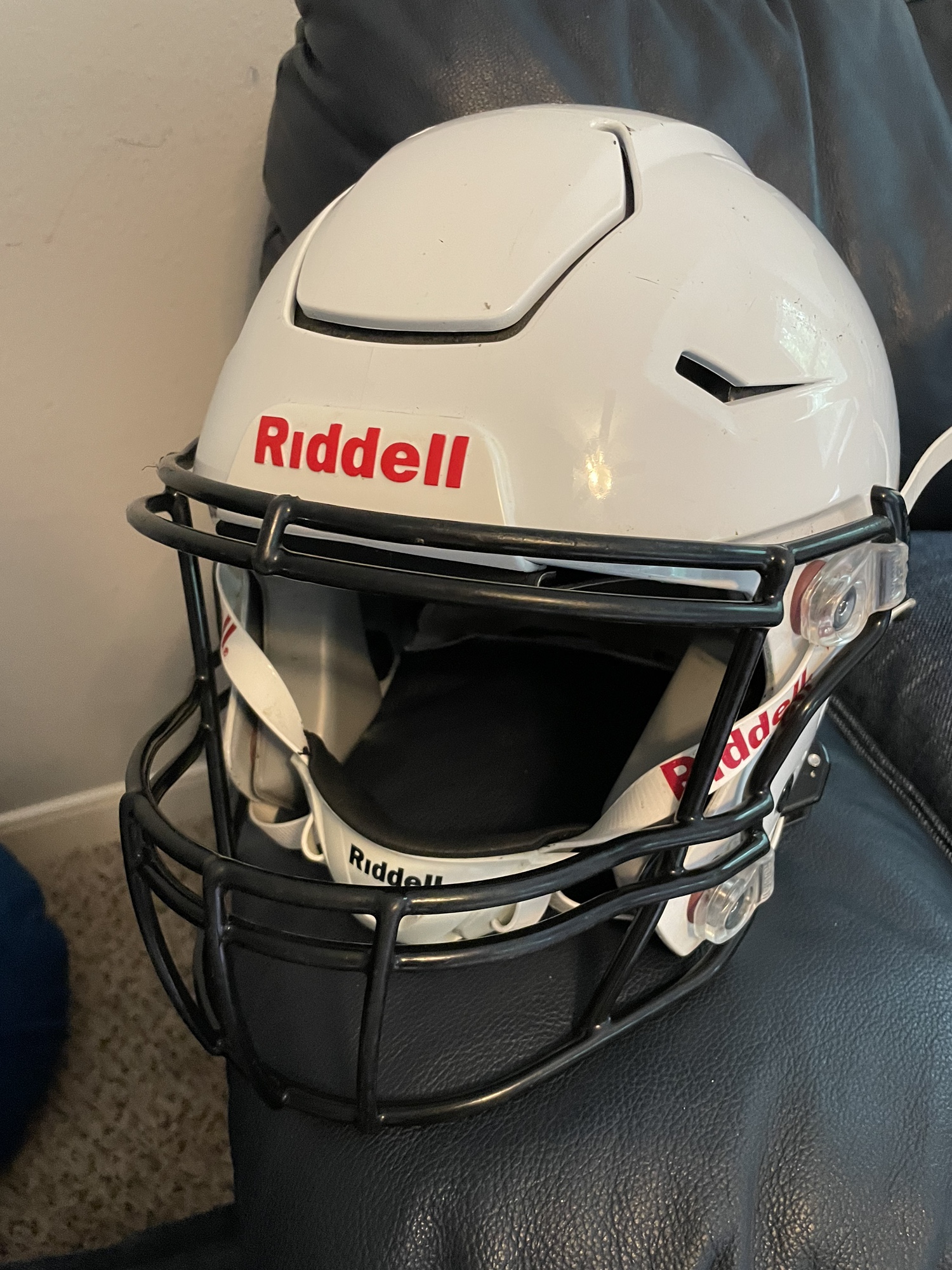 Used Medium Riddell SpeedFlex Helmet SidelineSwap