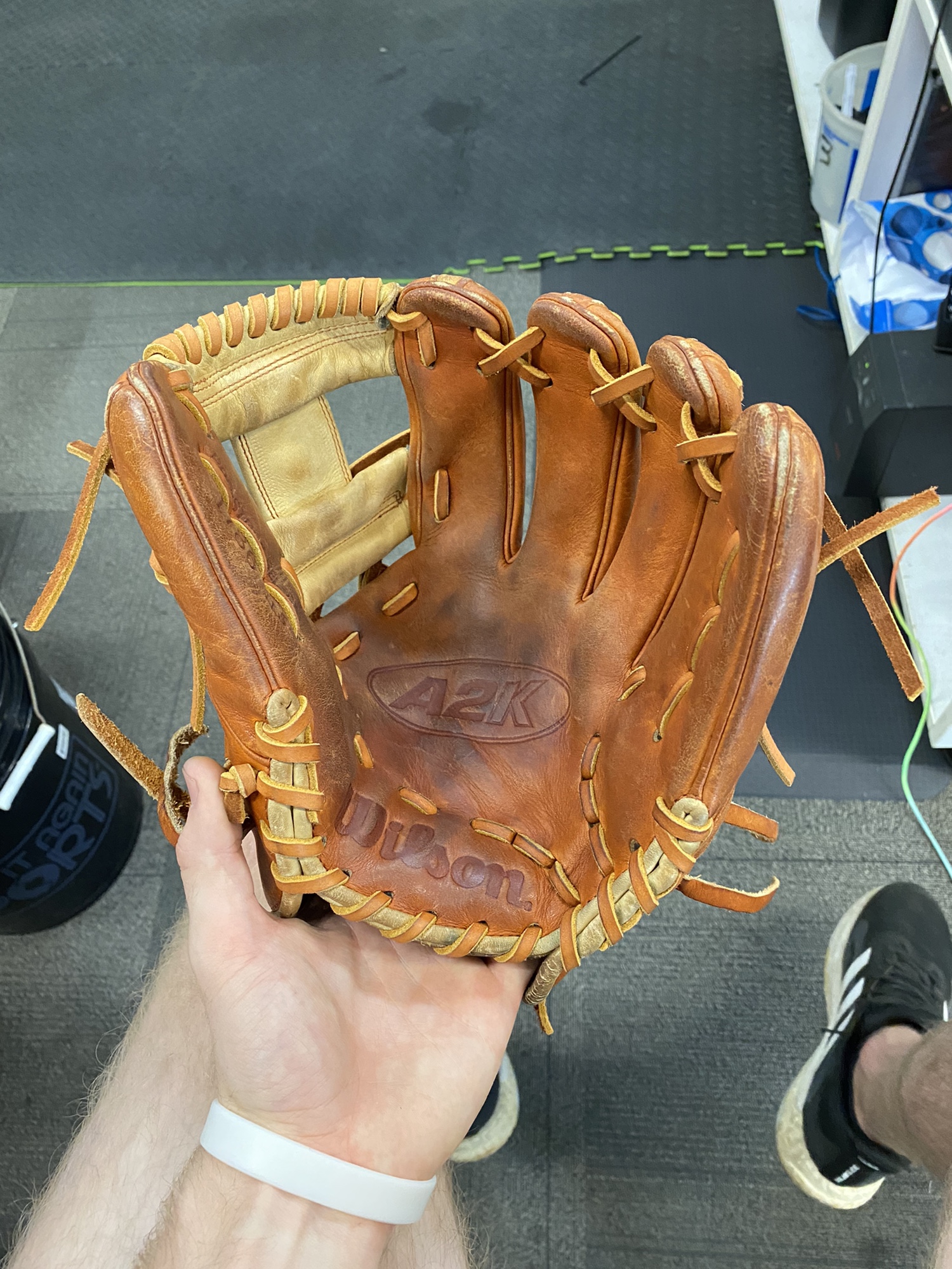 RELACED 11.5" Wilson A2K Baseball Glove RHT SidelineSwap
