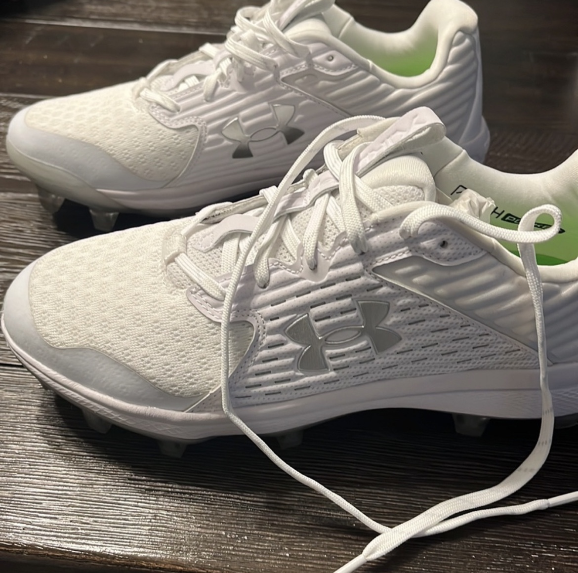 under armour wide cleats