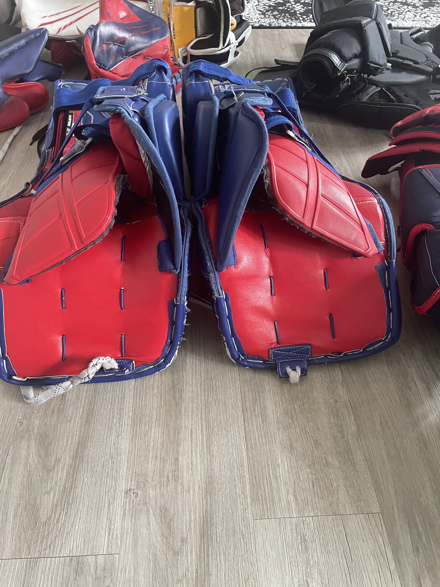 Bauer Pro Stock Full Right Hyperlite Goalie Full Set SidelineSwap