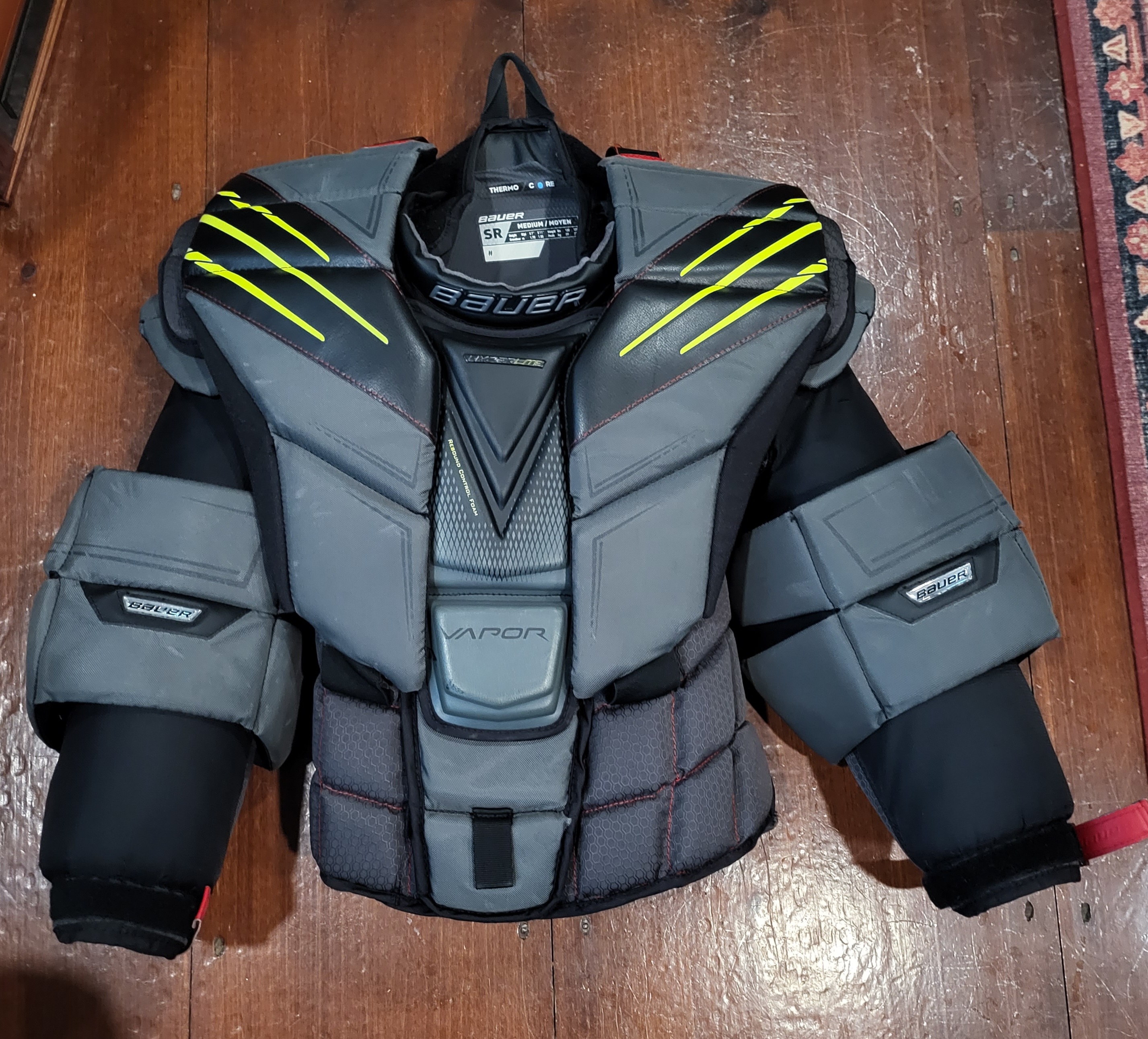 Used Medium Bauer Hyperlite Goalie Chest Protector SidelineSwap