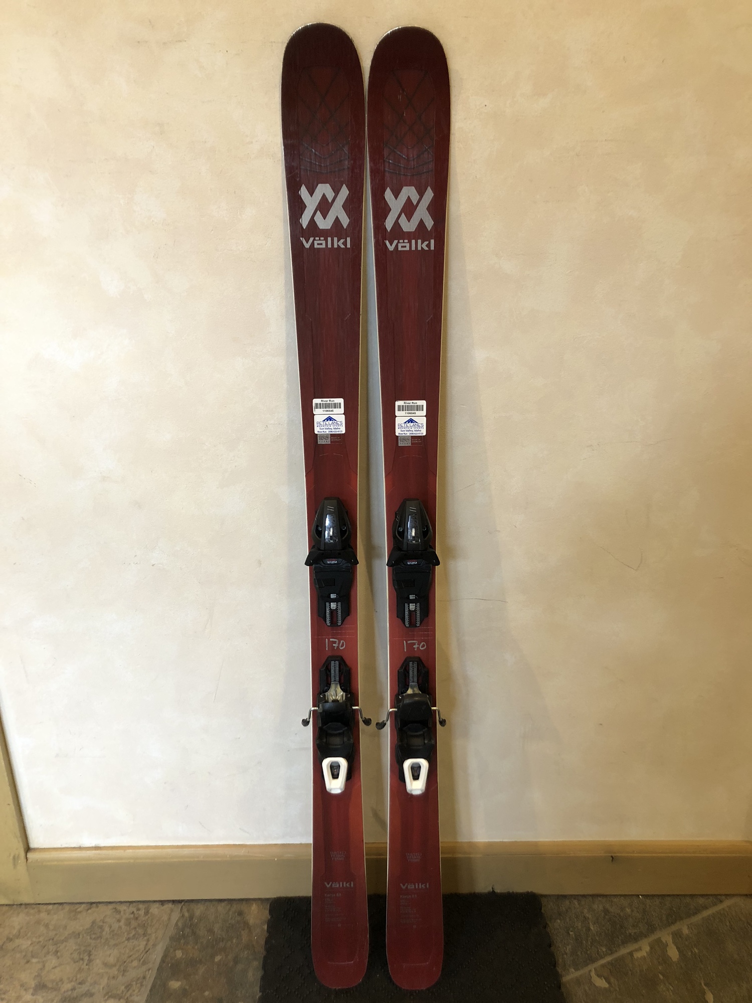2023 Volkl Kenja Skis With Tyrolia Bindings 170cm SidelineSwap