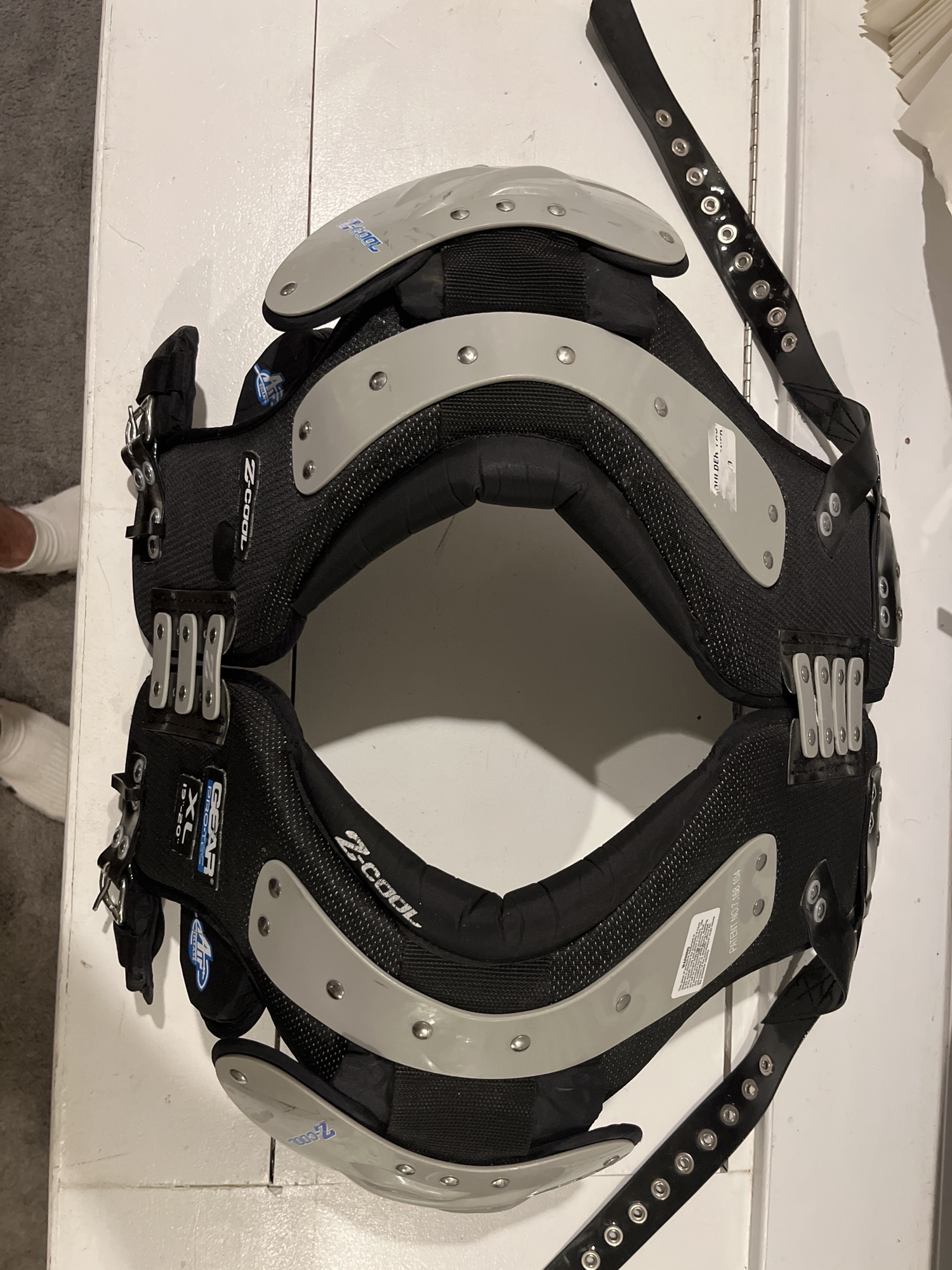 Adult Extra Large Gear Pro Tec ZCool Shoulder Pads SidelineSwap