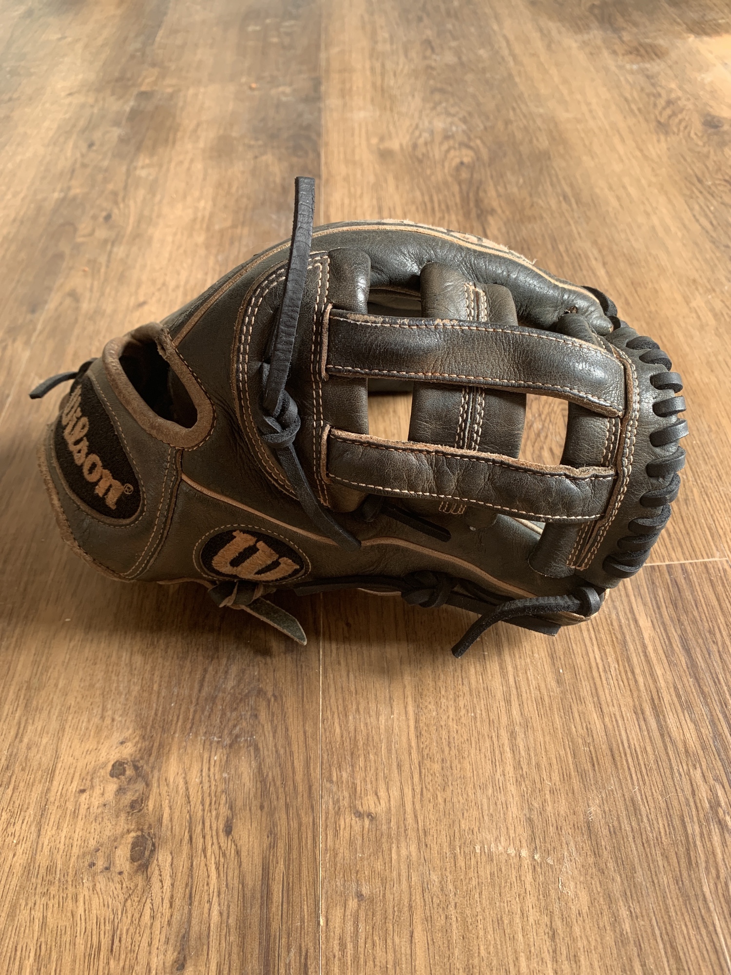 Wilson 11.5" A2000 Infield Glove SidelineSwap