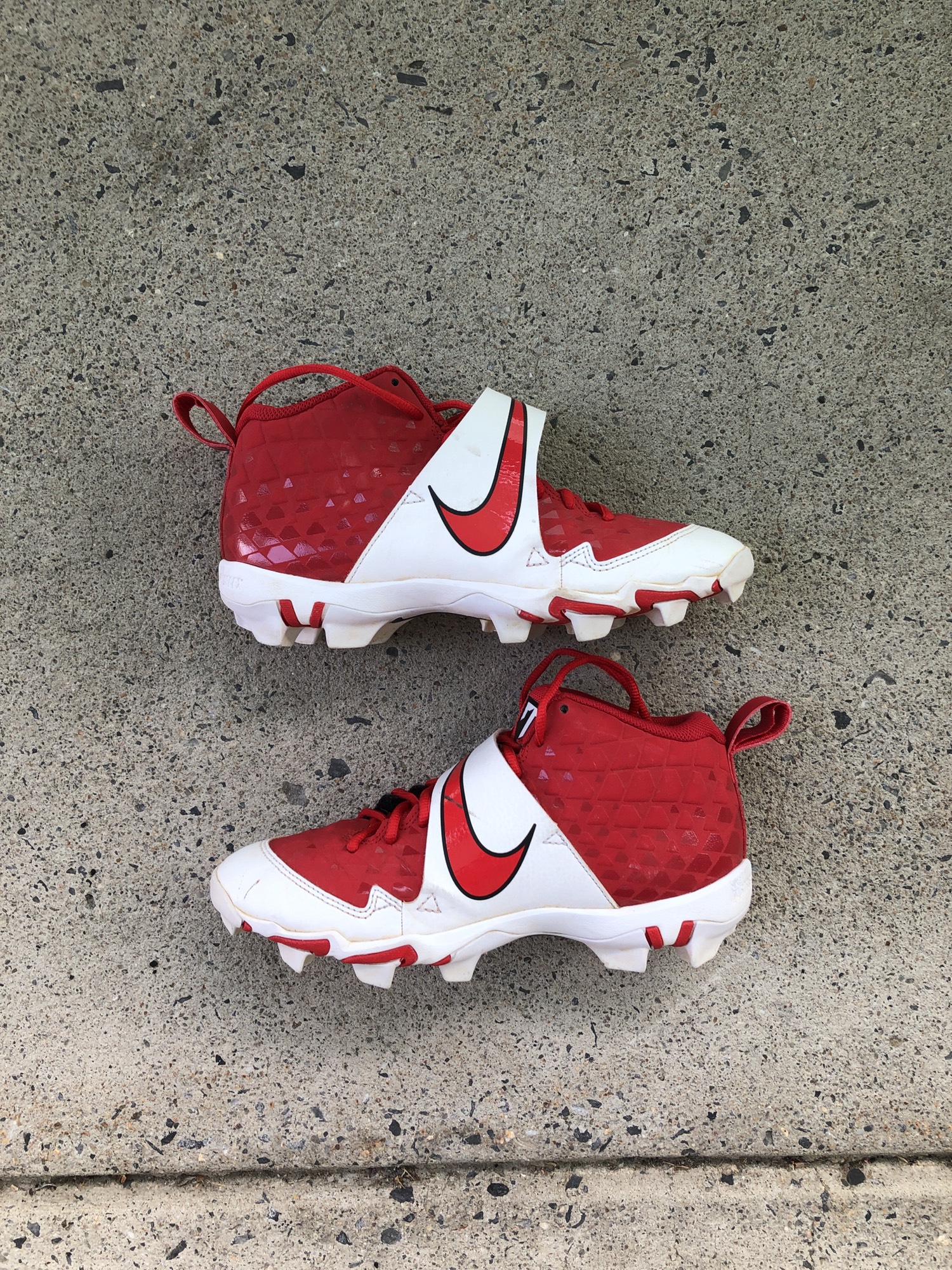 Used Men's 7.0 Molded Nike Trout Cleats SidelineSwap