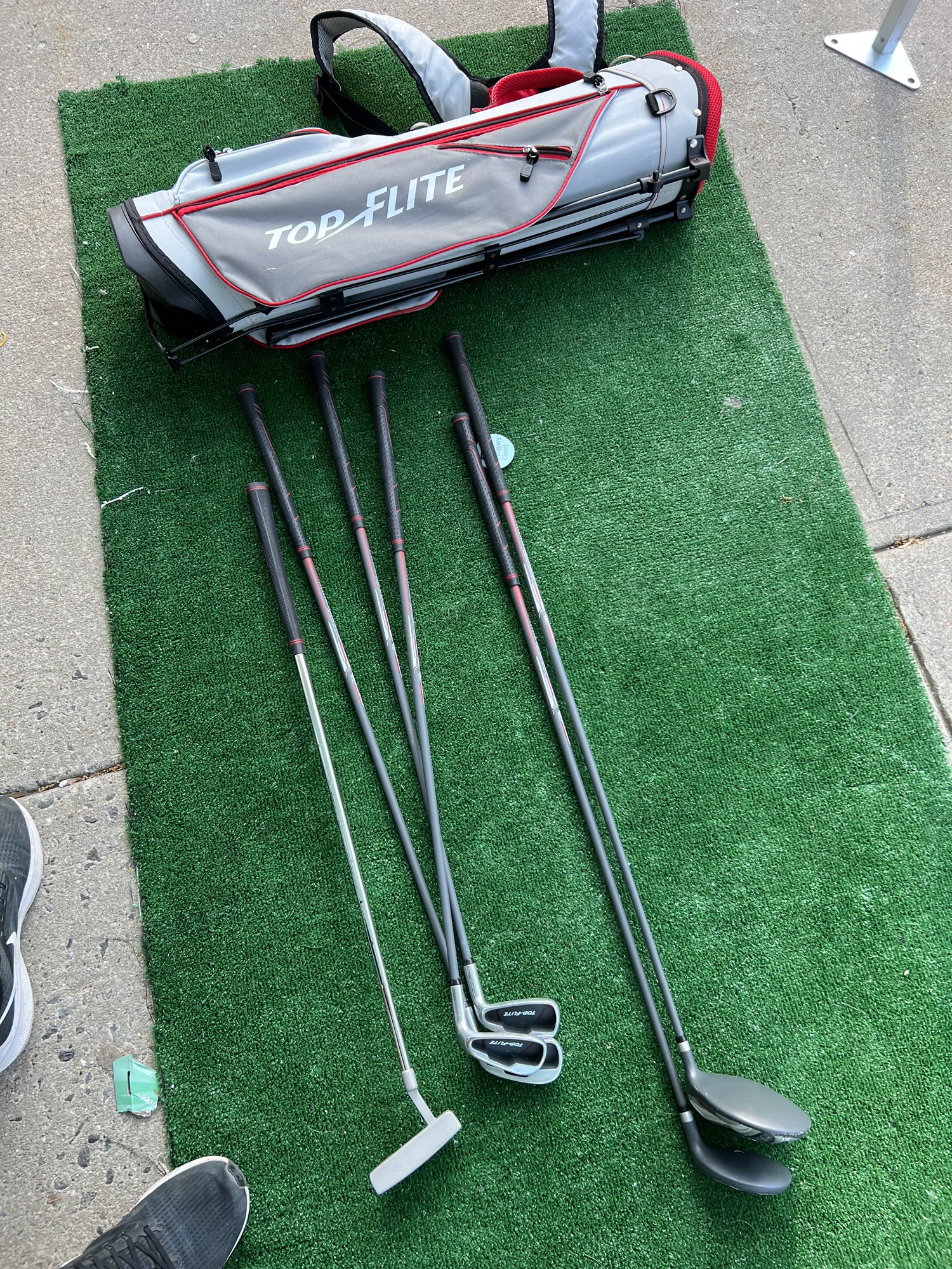 Used Junior Top Flite Right Clubs (Full Set) Junior Number of Clubs SidelineSwap