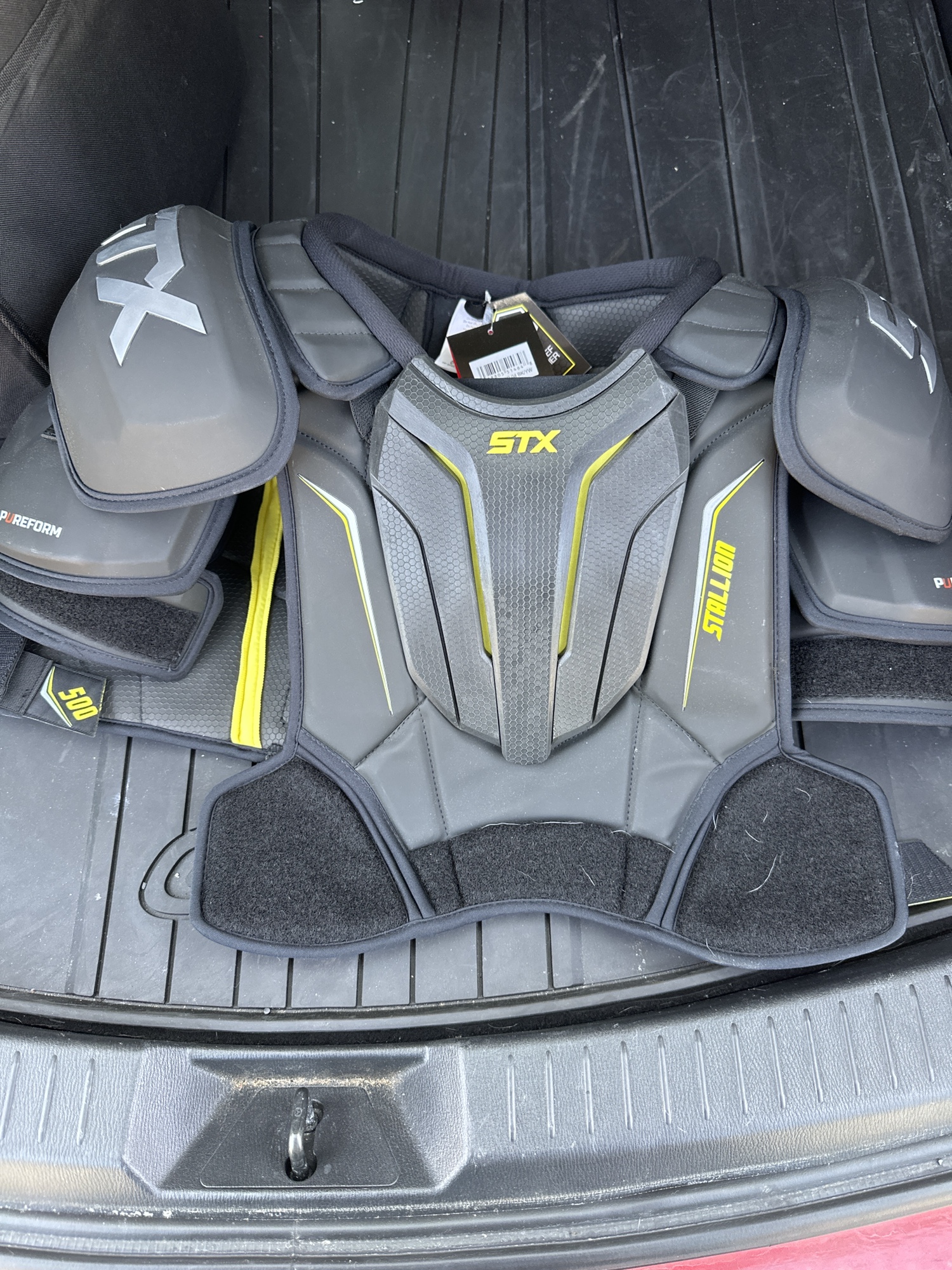 New Extra Large STX Stallion 500 Shoulder Pads SidelineSwap