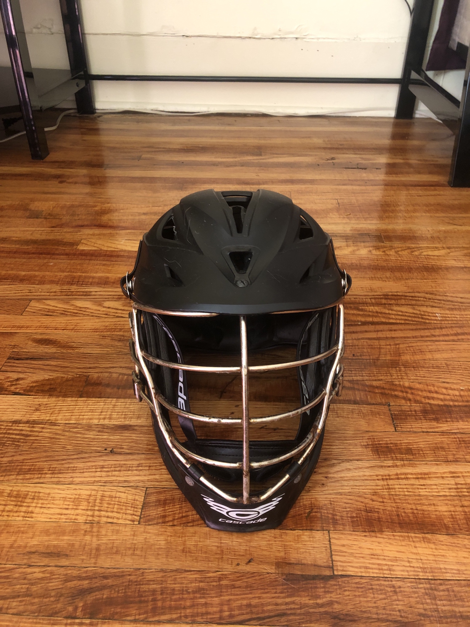Player's Cascade R Helmet SidelineSwap
