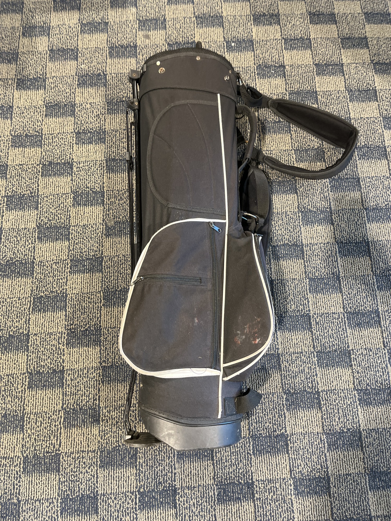 Used AGX Golf Bag SidelineSwap