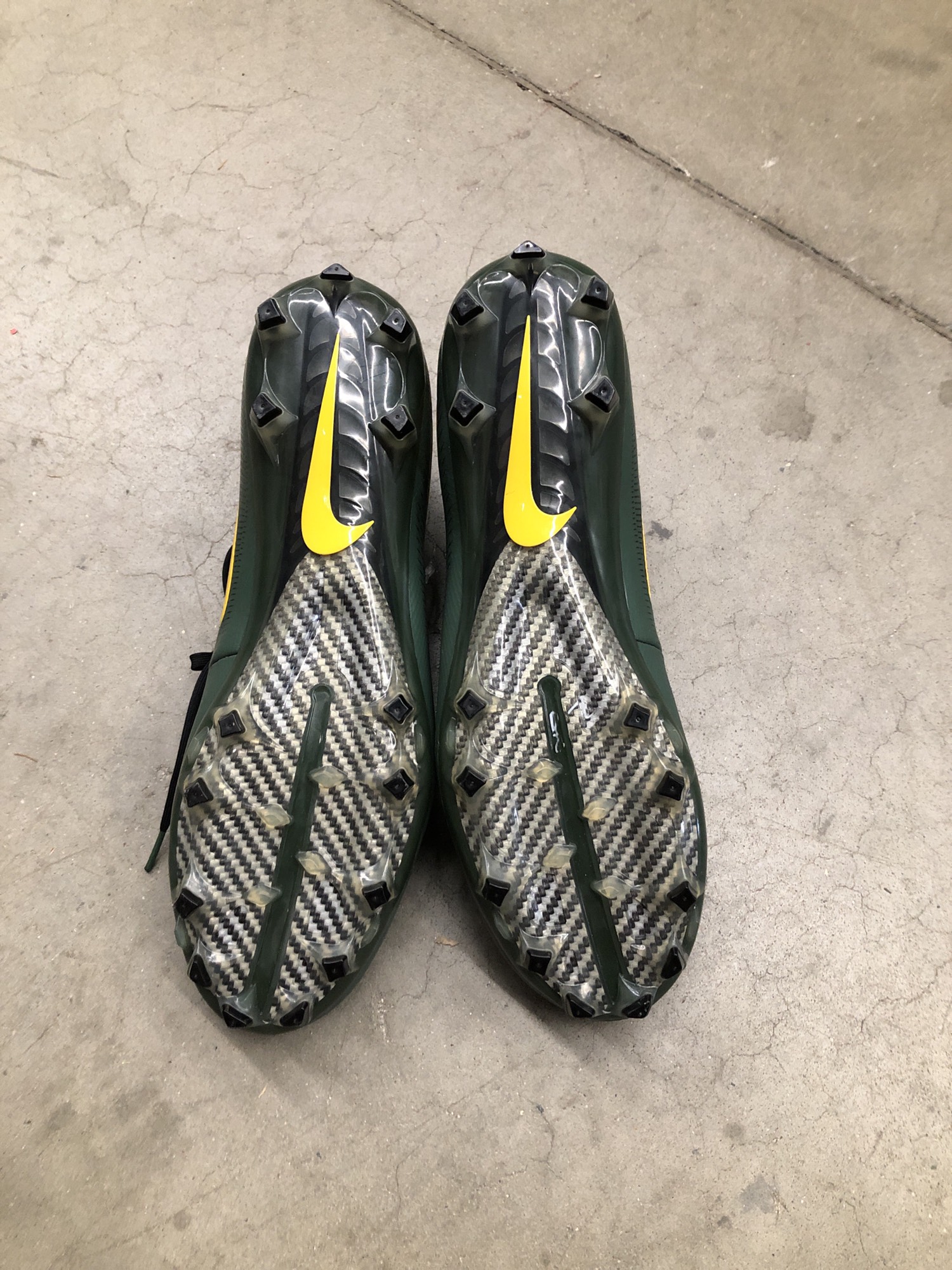 mens nike vapor football cleats