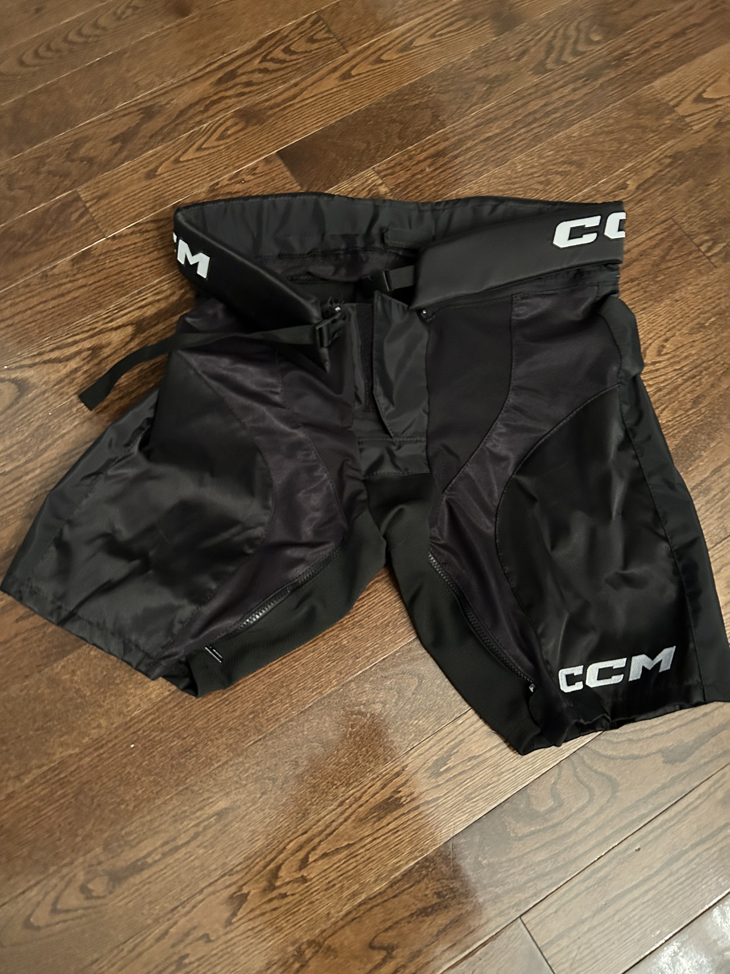 New Medium CCM JetSpeed Girdle SidelineSwap