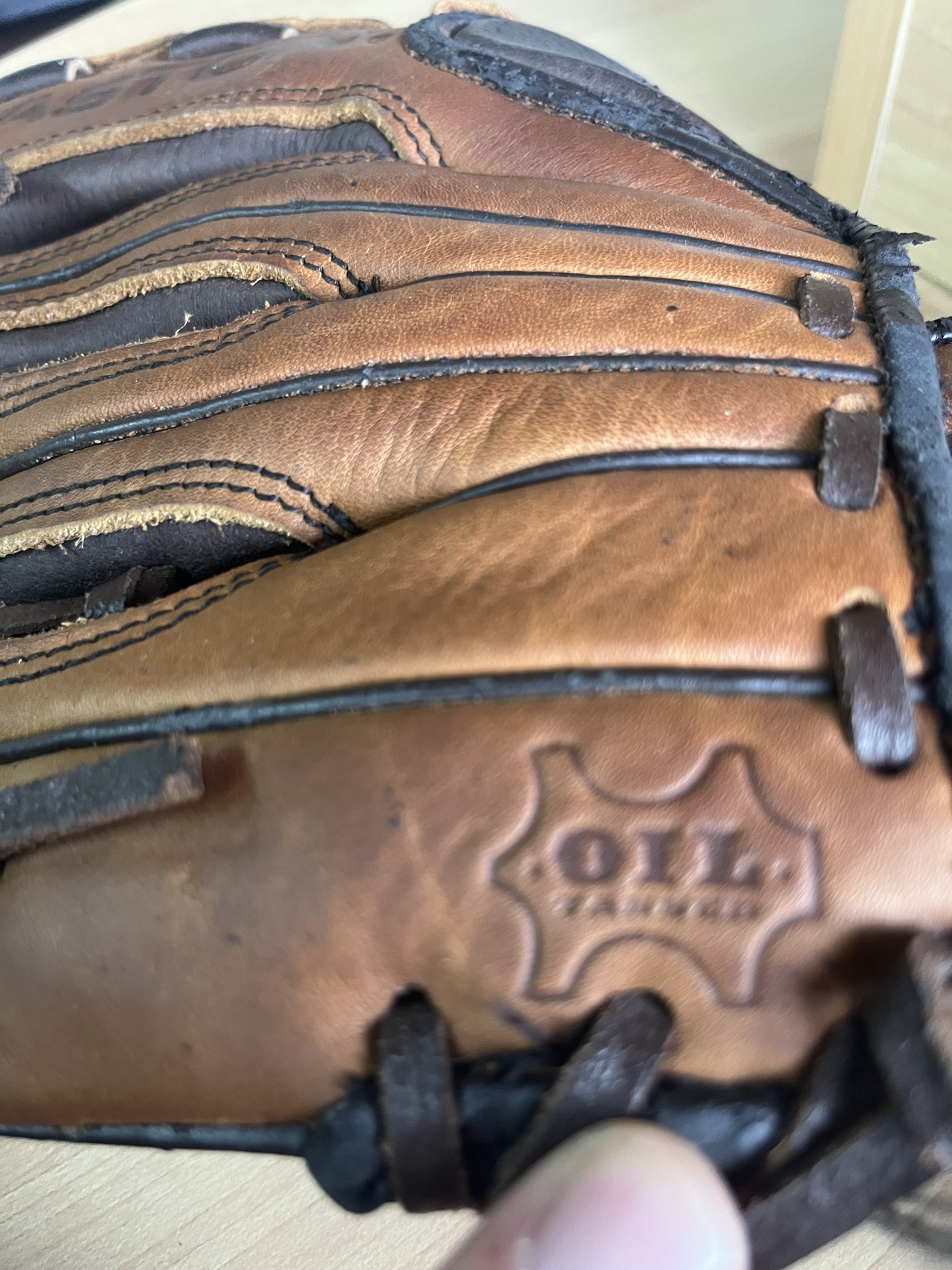 Easton Baseball Glove NE12Y Youth Model Natural Elite Pro Steerhide 12