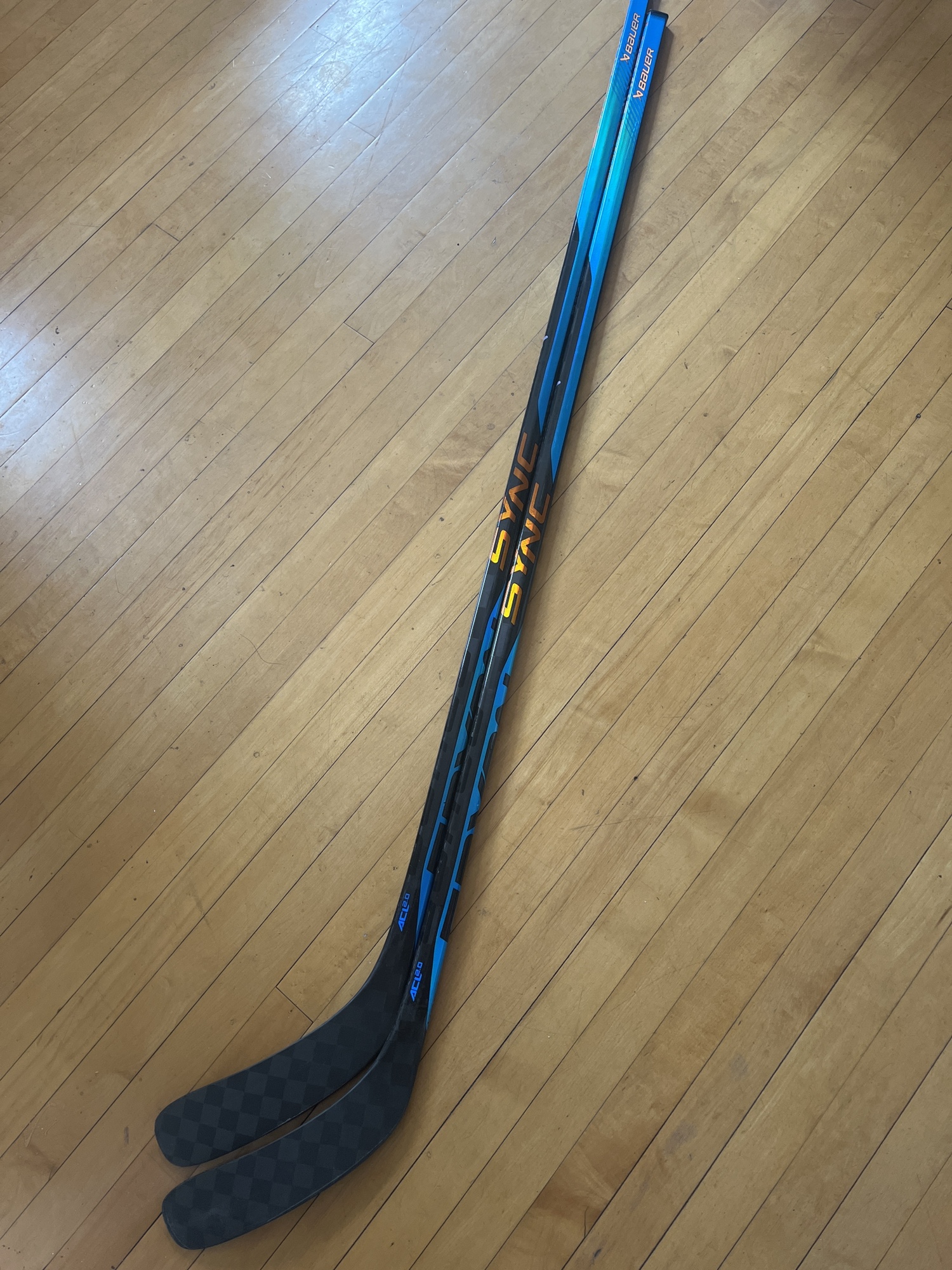 Senior New Left Hand Bauer Nexus Sync Hockey Stick P88 SidelineSwap