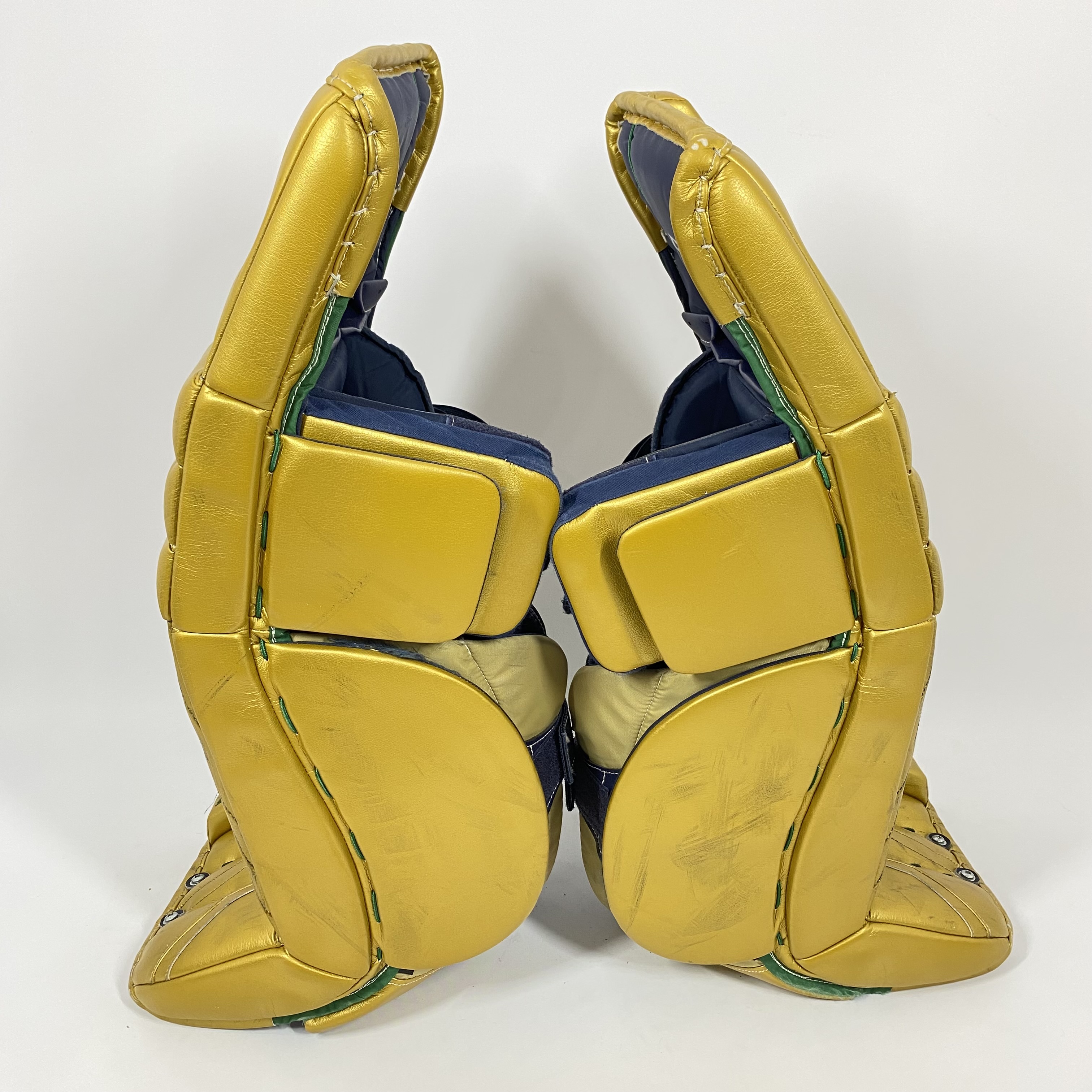 Used 34" Regular CCM Extreme Flex 4 Goalie Full Set Pro Stock