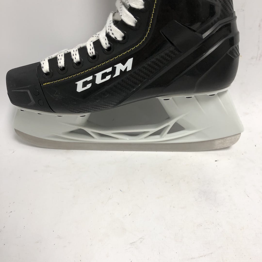 Used Ccm Super Tacks 9350 Senior 7 D R Regular Ice Hockey Skates