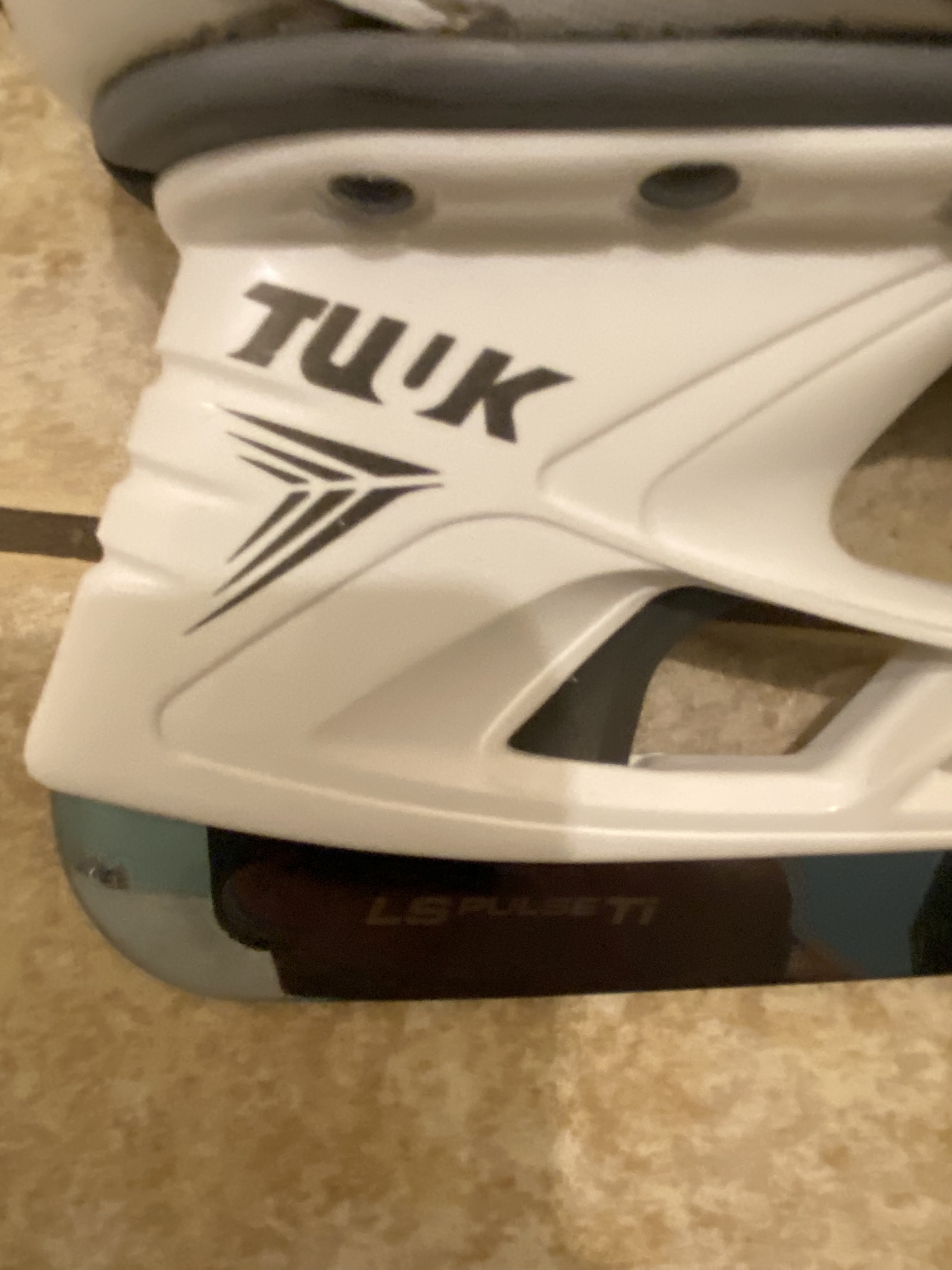 New Steel & Holder Bauer Vapor Hyperlite Pro Stock Skates size 8.5D