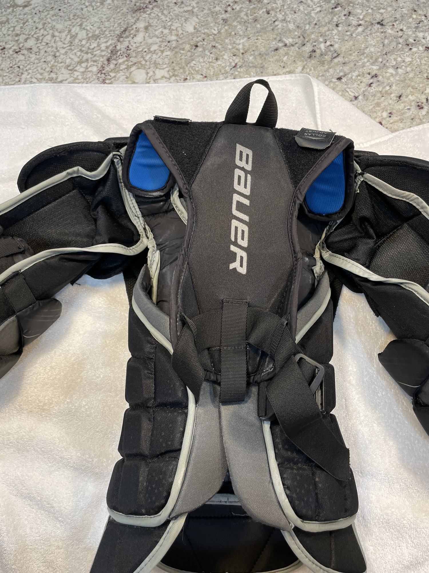 Used Large/Extra Large Bauer GSX Goalie Chest Protector SidelineSwap