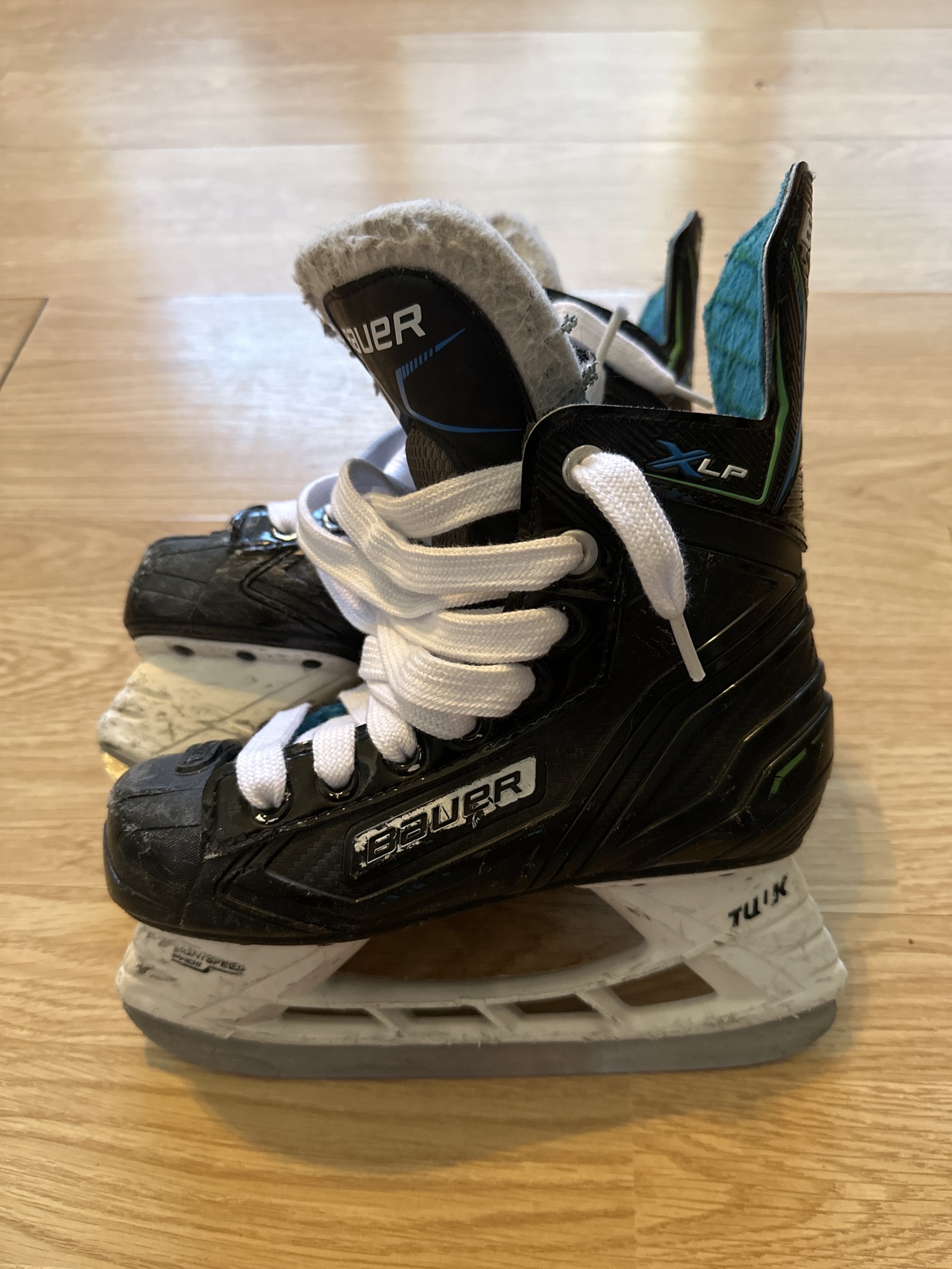 Bauer XLP JR Size 1 Ice Hockey Skates SidelineSwap