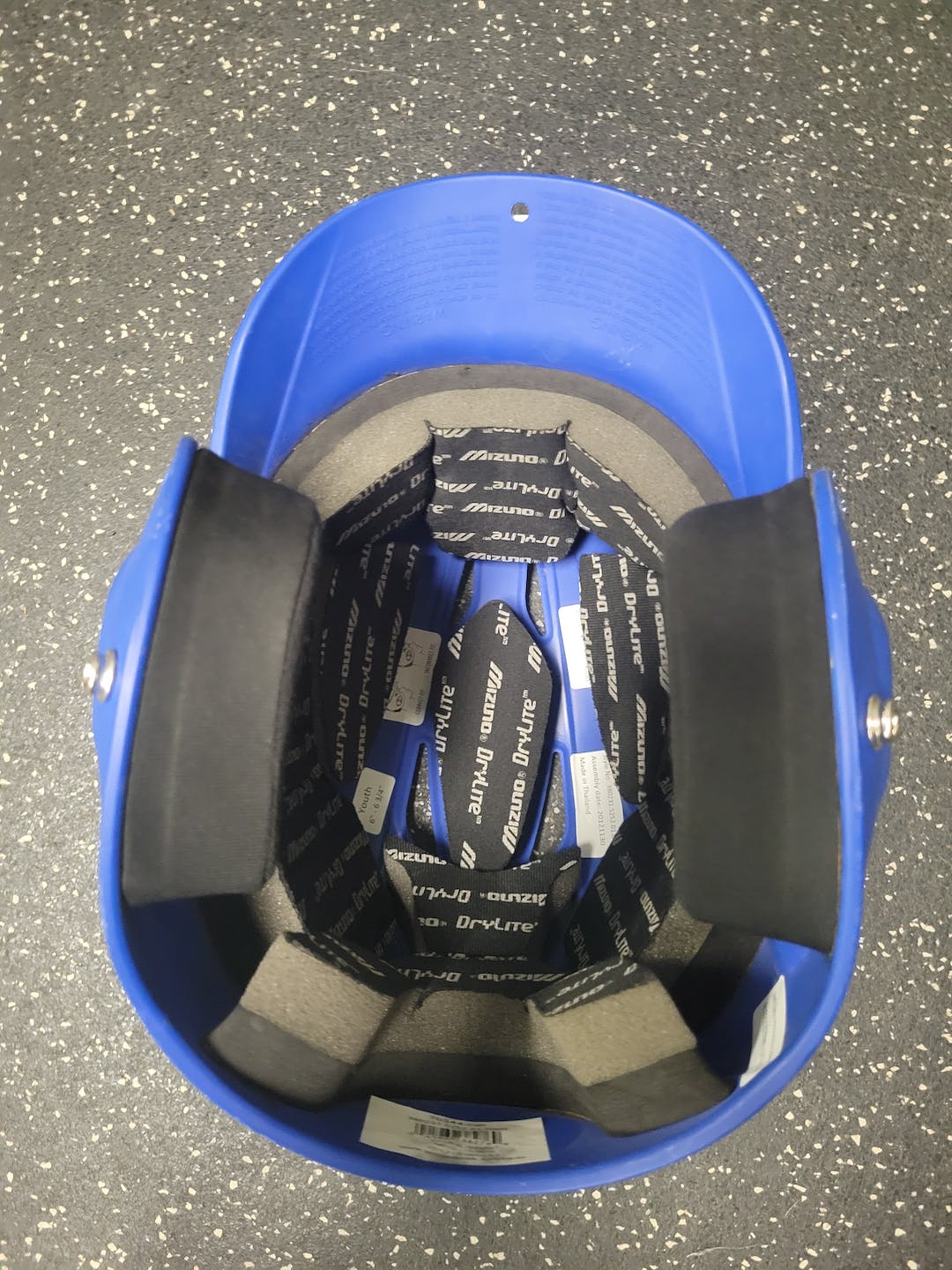 Used Mizuno Batting Helmet Xs Baseball And Softball Helmets SidelineSwap