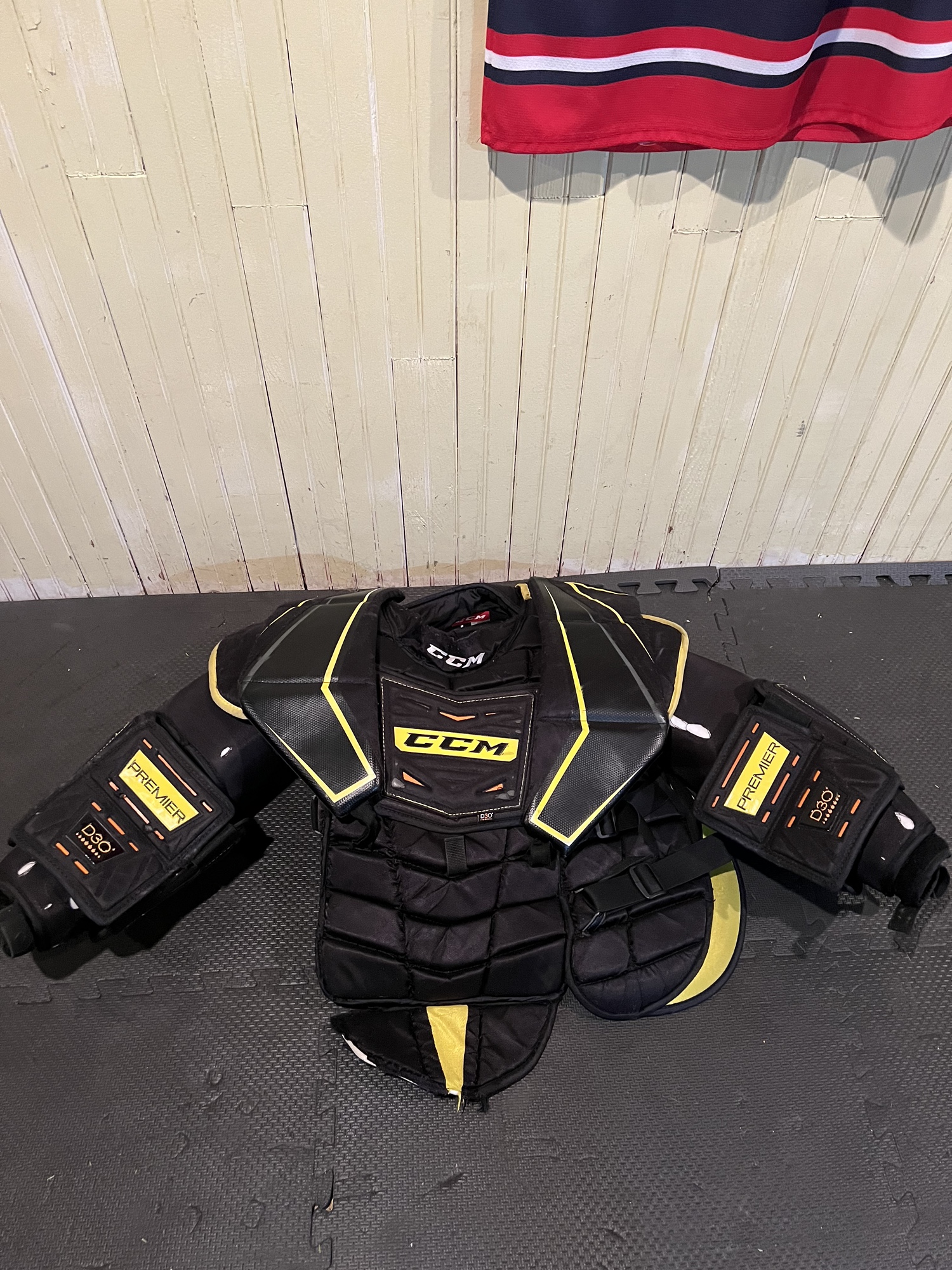 Used Large CCM Premier Pro Goalie Chest Protector SidelineSwap
