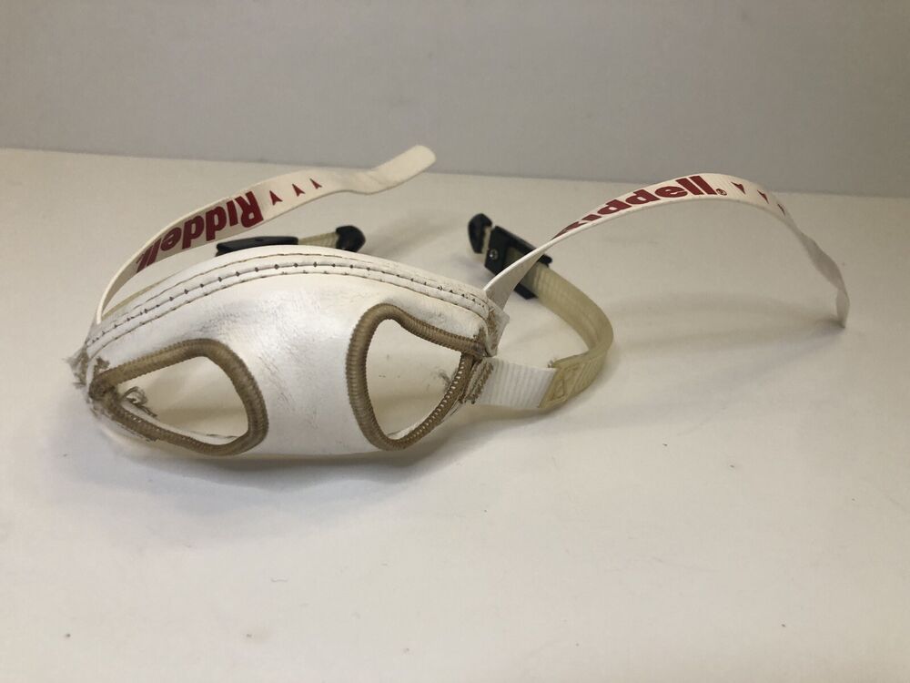 NEW CONDITION WHITE RIDDELL CAM LOC CHINSTRAP FITS ALL RIDDELL