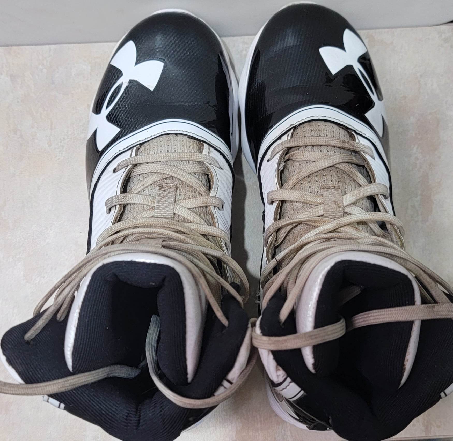 under armour high top cleats