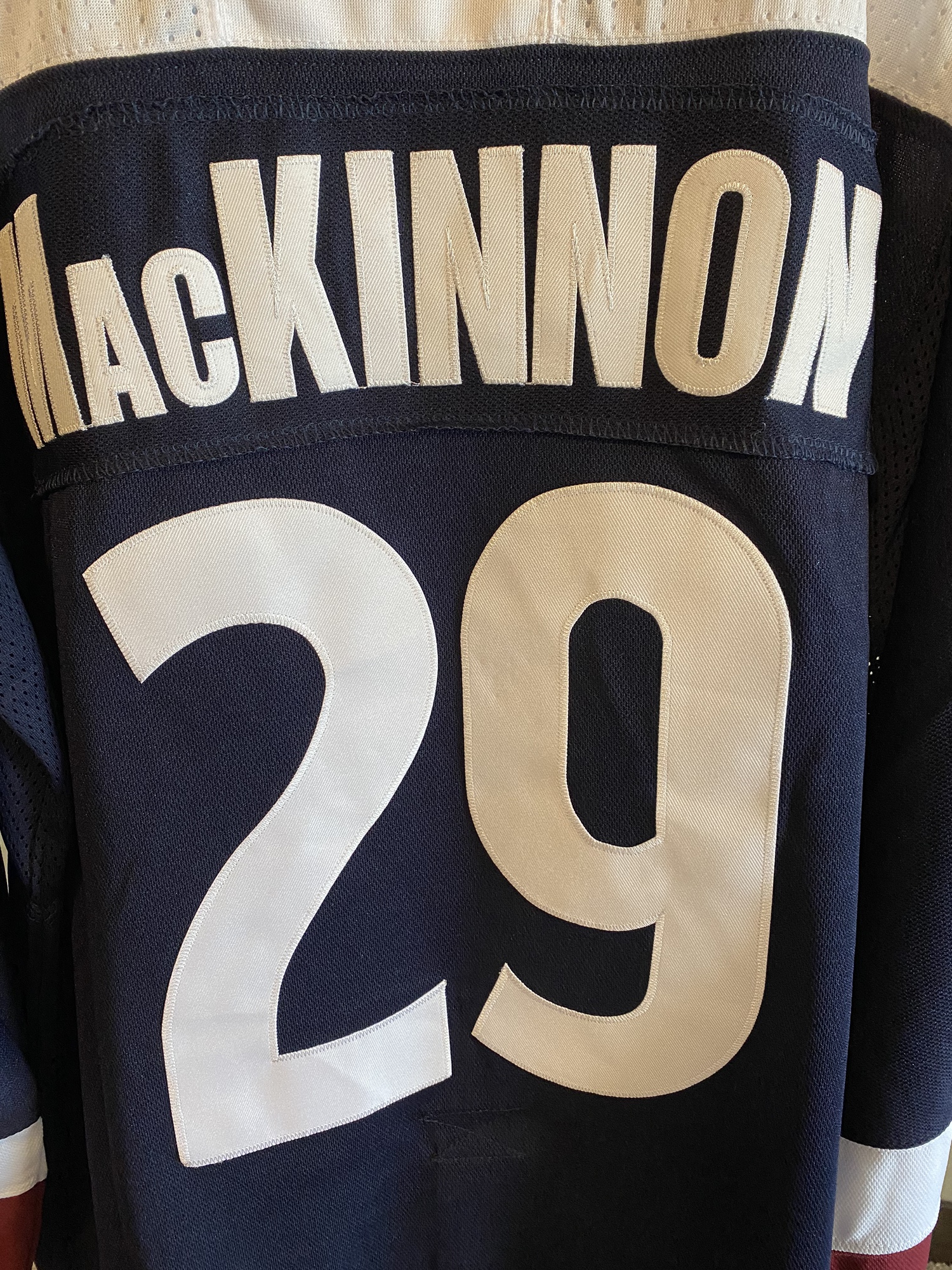 *NEW*Nathan MacKinnon Alternate Colorado Avalanche NHL Jersey Size XL