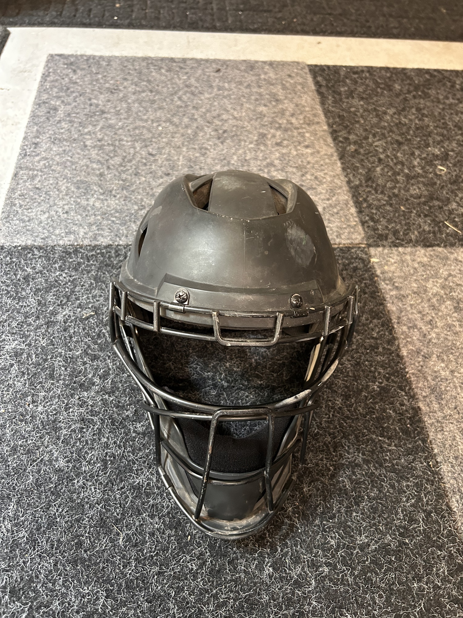 Easton Catcher's Mask SidelineSwap
