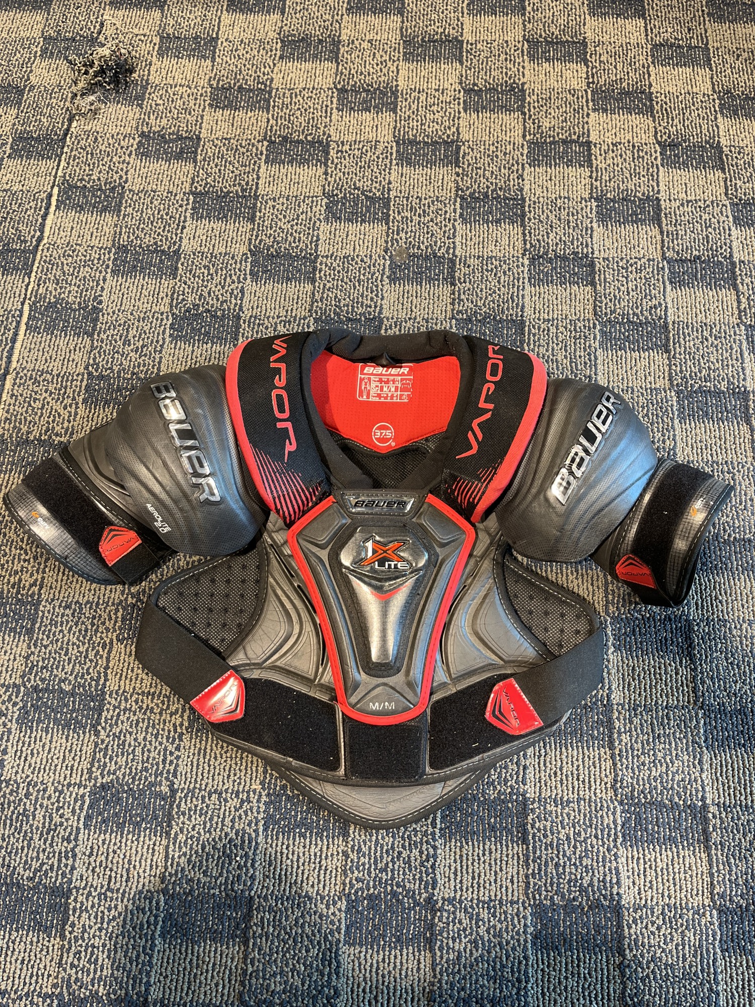 Senior Used Medium Bauer Vapor 1X Lite Shoulder Pads SidelineSwap